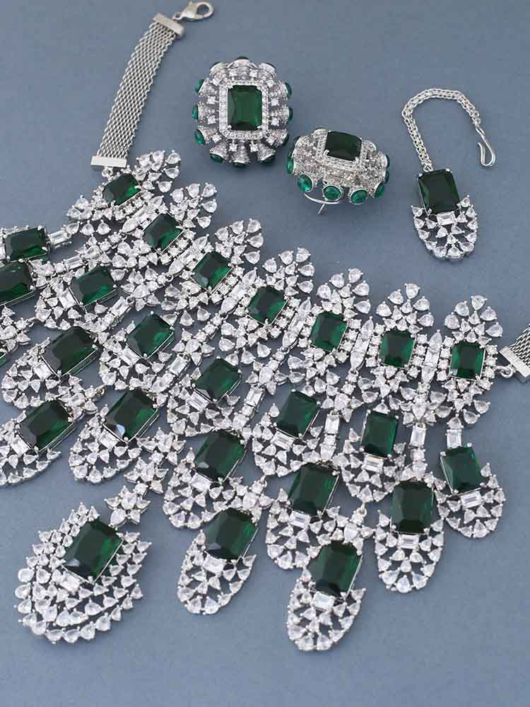 Emerald Kiara Bridal Jewellery Set - Image 5