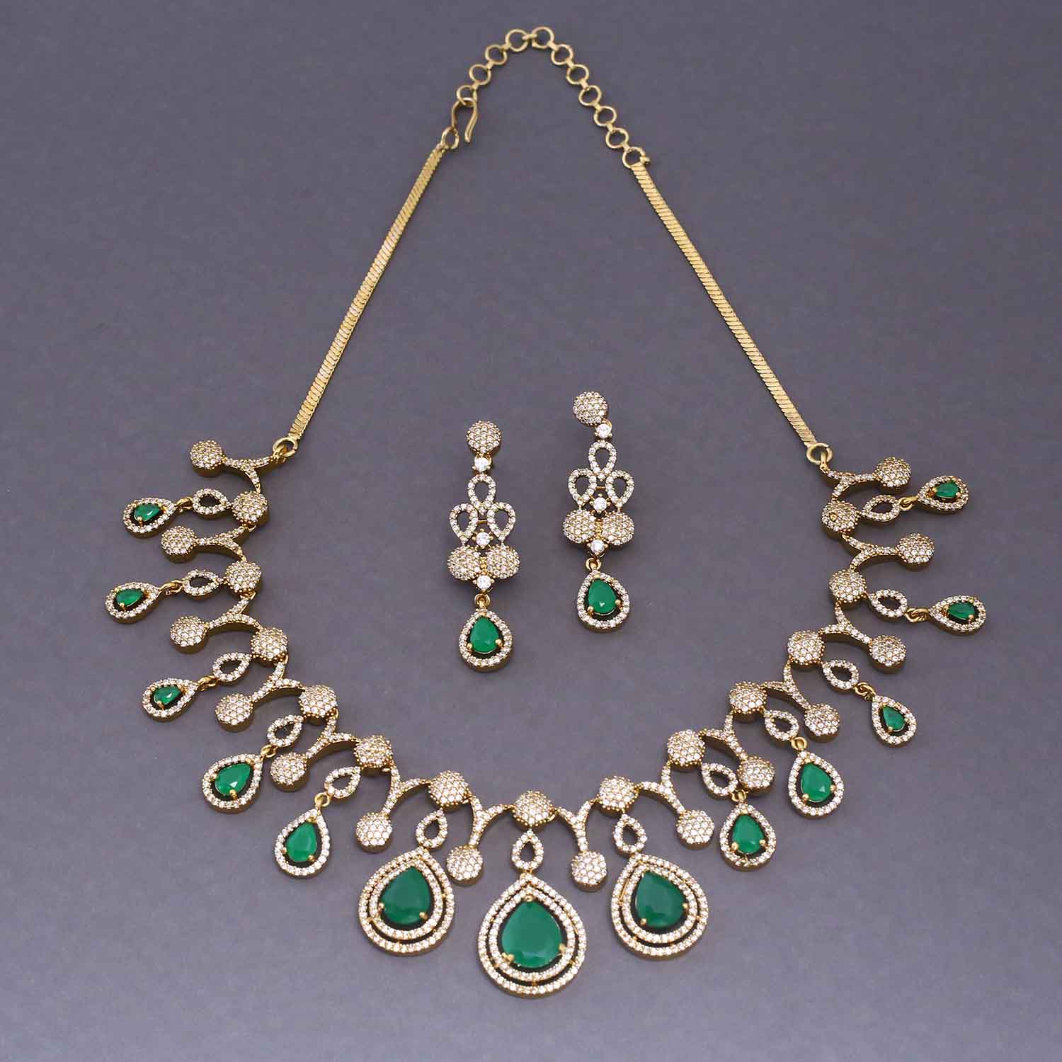 Emerald Lavya Victorian Jewellery Set - New Arrival - Image 3
