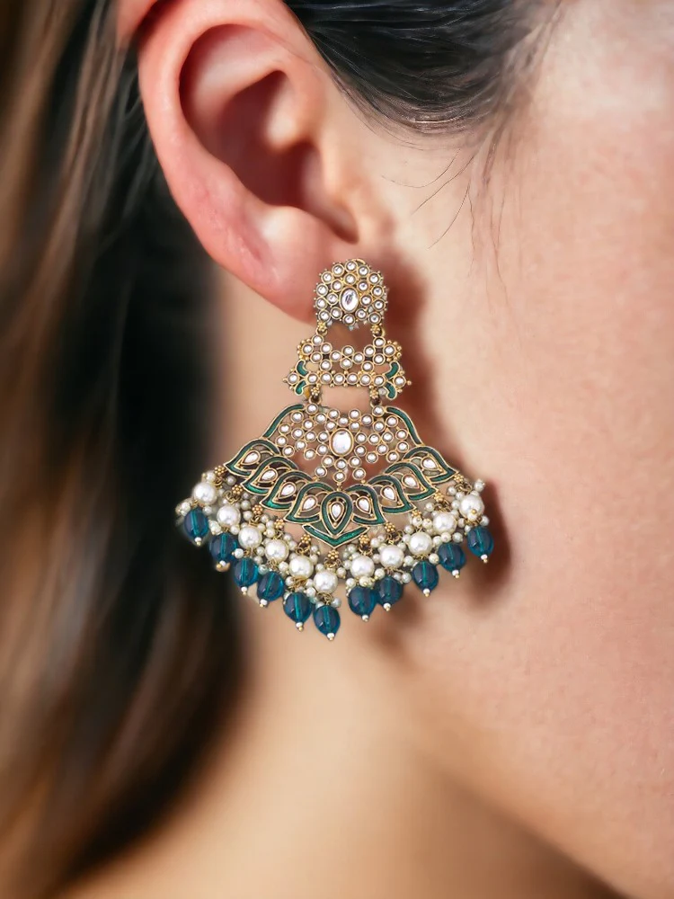 Emerald Maanvi Chaandbalis