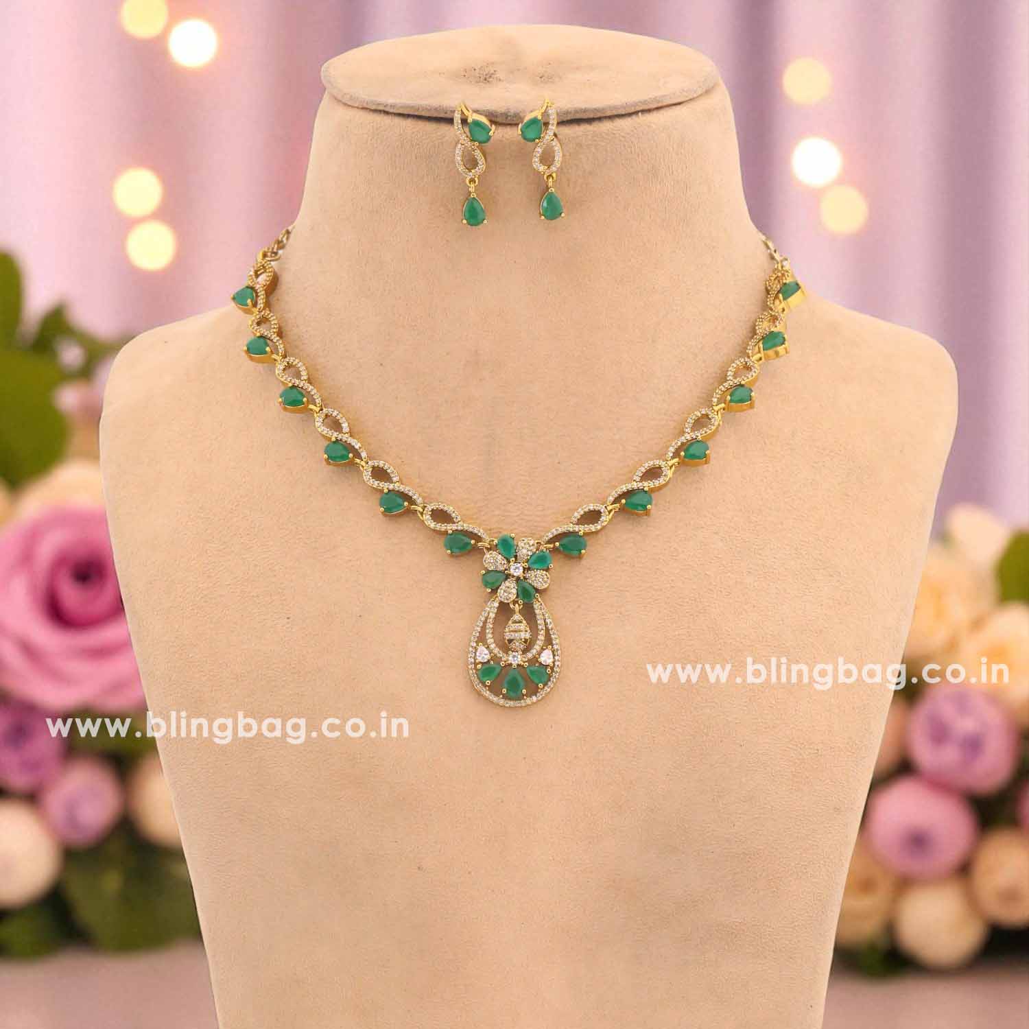 Emerald Macey Victorian Jewellery Set - New Arrival - Image 3