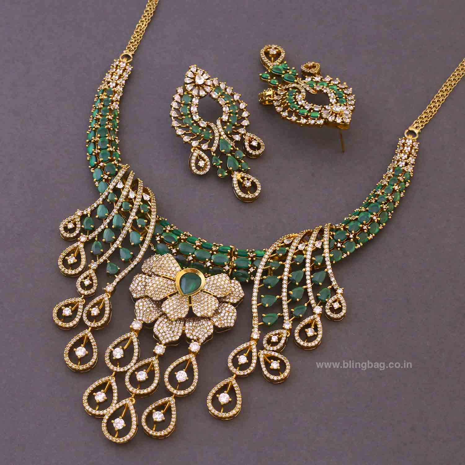 Emerald Mialyn Hasli Victorian Jewellery Set - Image 5
