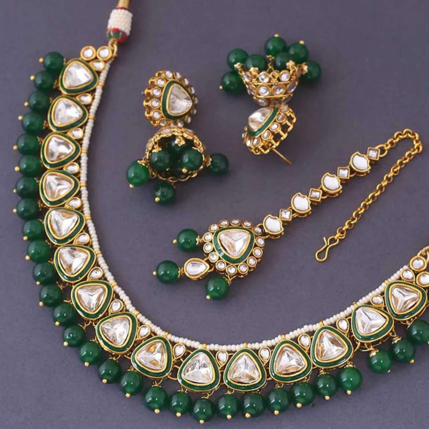Emerald Neelam Kundan Jewellery Set - Image 4