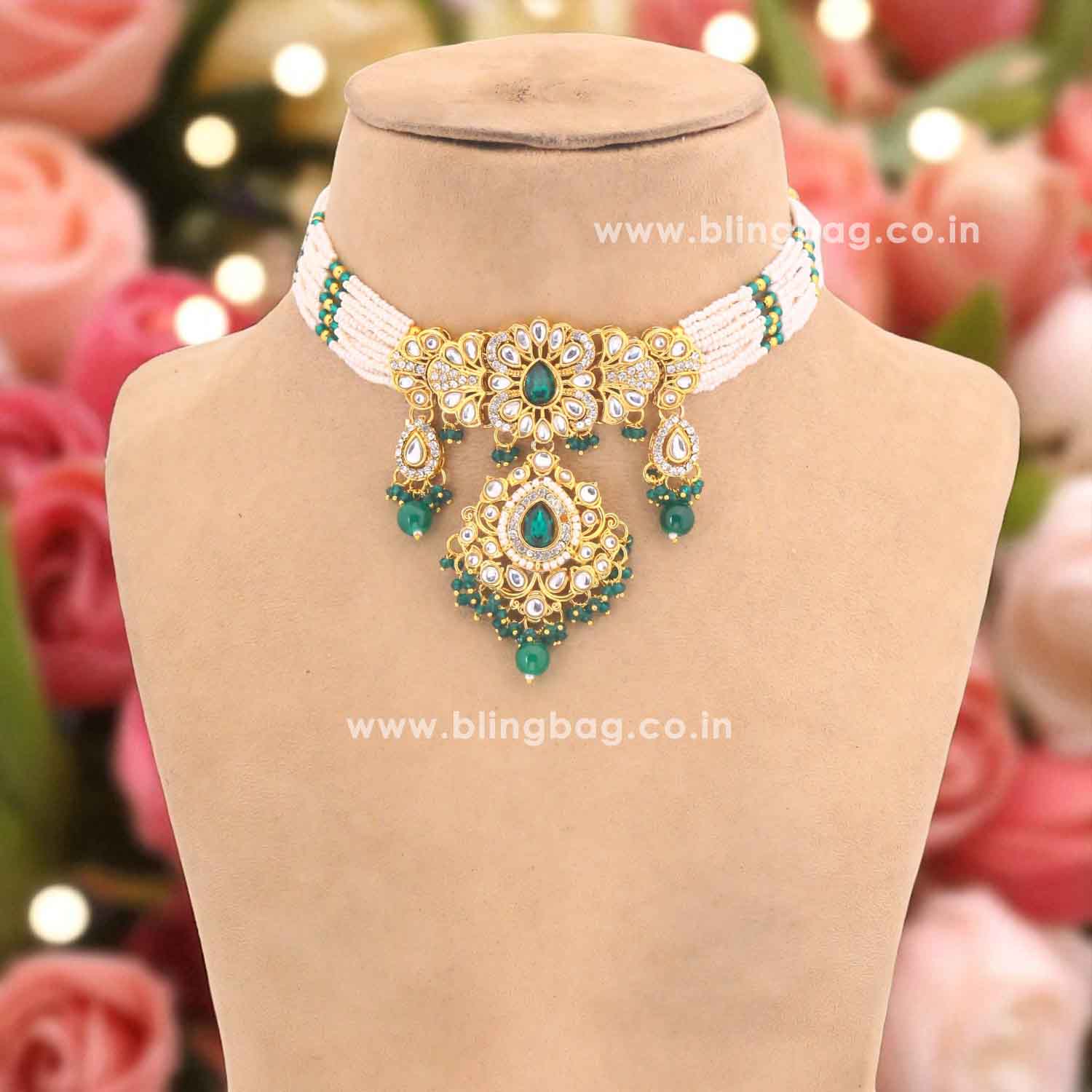 Emerald Nemisha Kundan Jewellery Set - Image 3