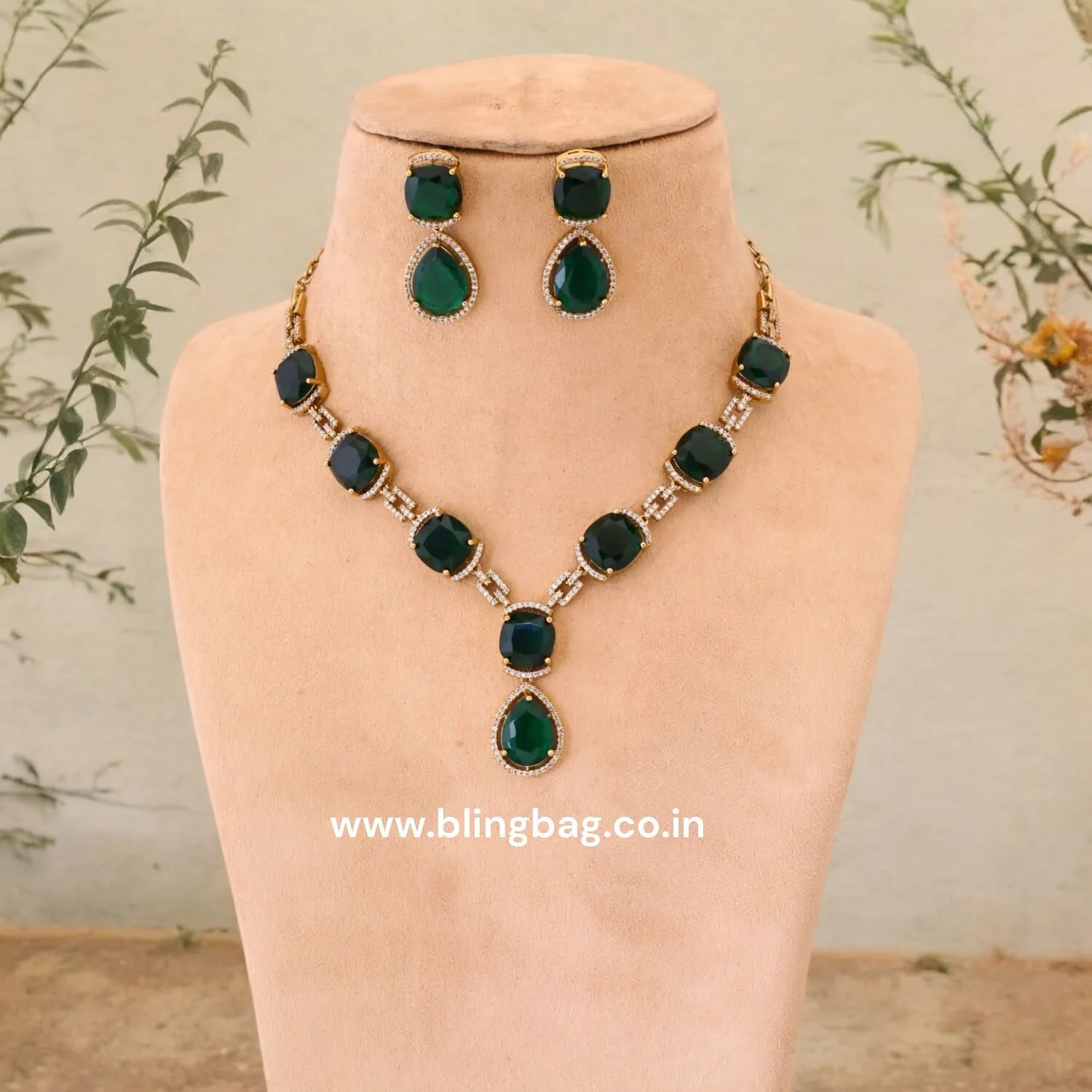 Emerald Oriana Victorian Jewellery Set- New Arrival - Image 2