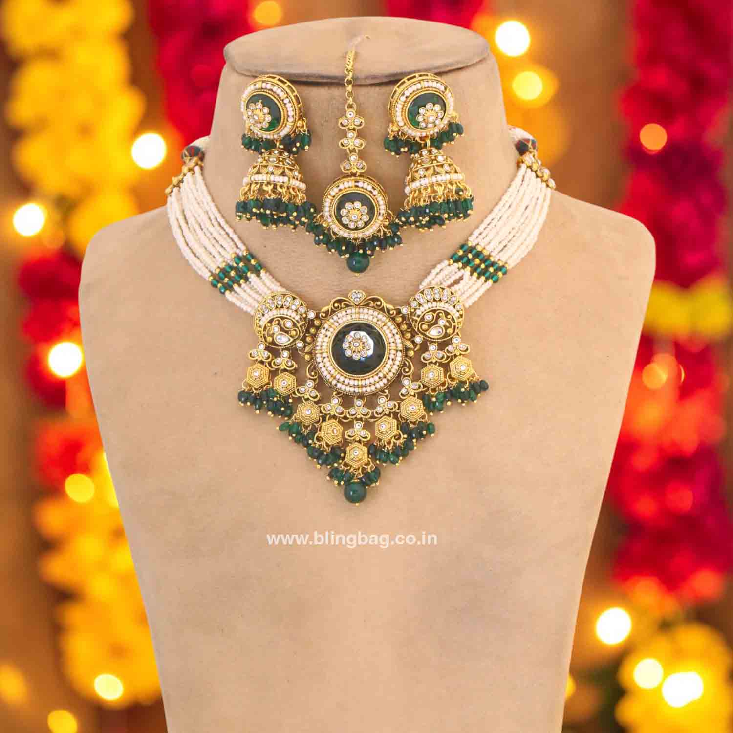 Emerald Rajiza Kundan Jewellery Set - Image 3