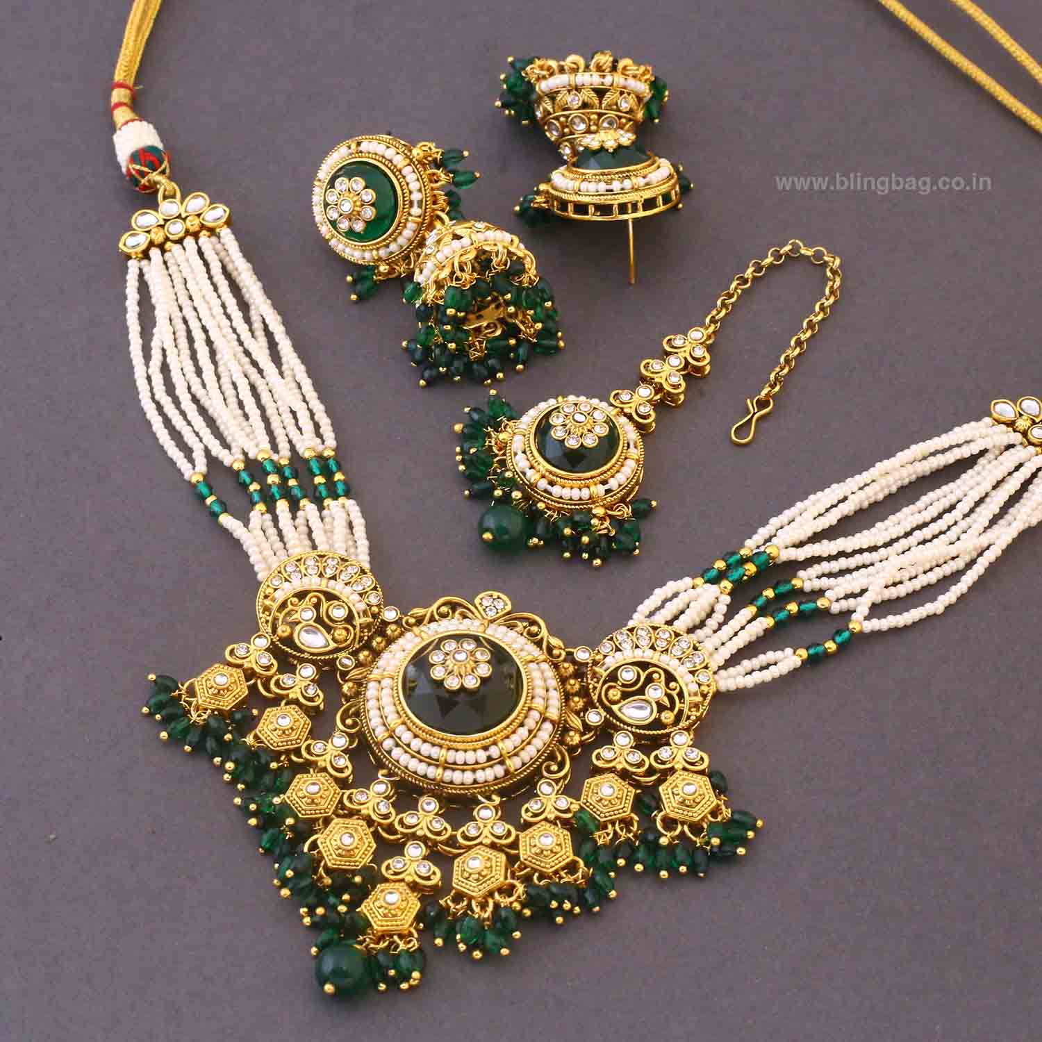 Emerald Rajiza Kundan Jewellery Set - Image 5