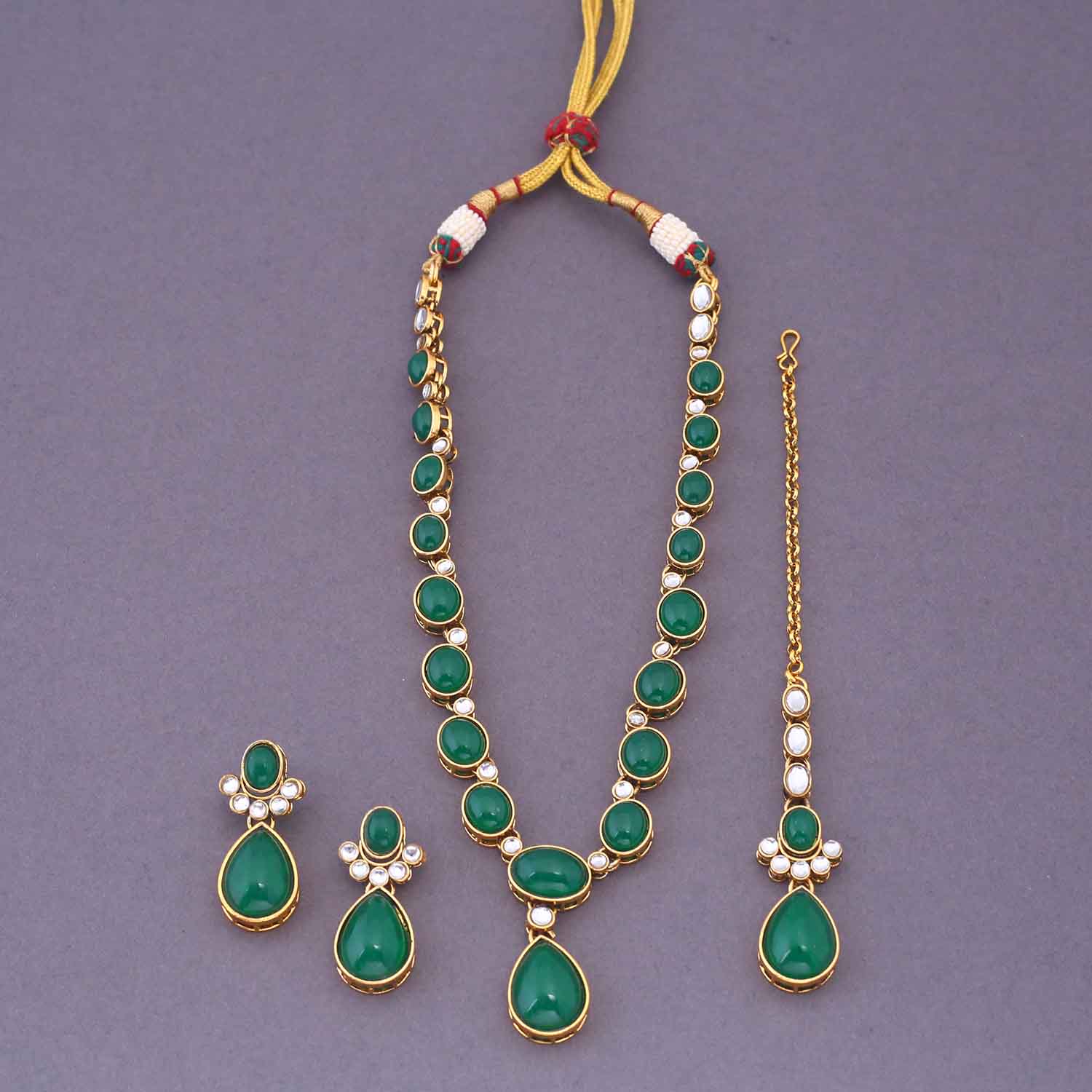 Emerald Raniya Kundan Jewellery Set - Image 3