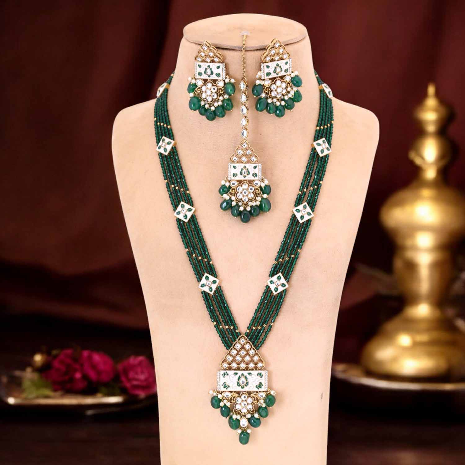 Emerald Rohaya Kundan Jewellery Set - Image 2