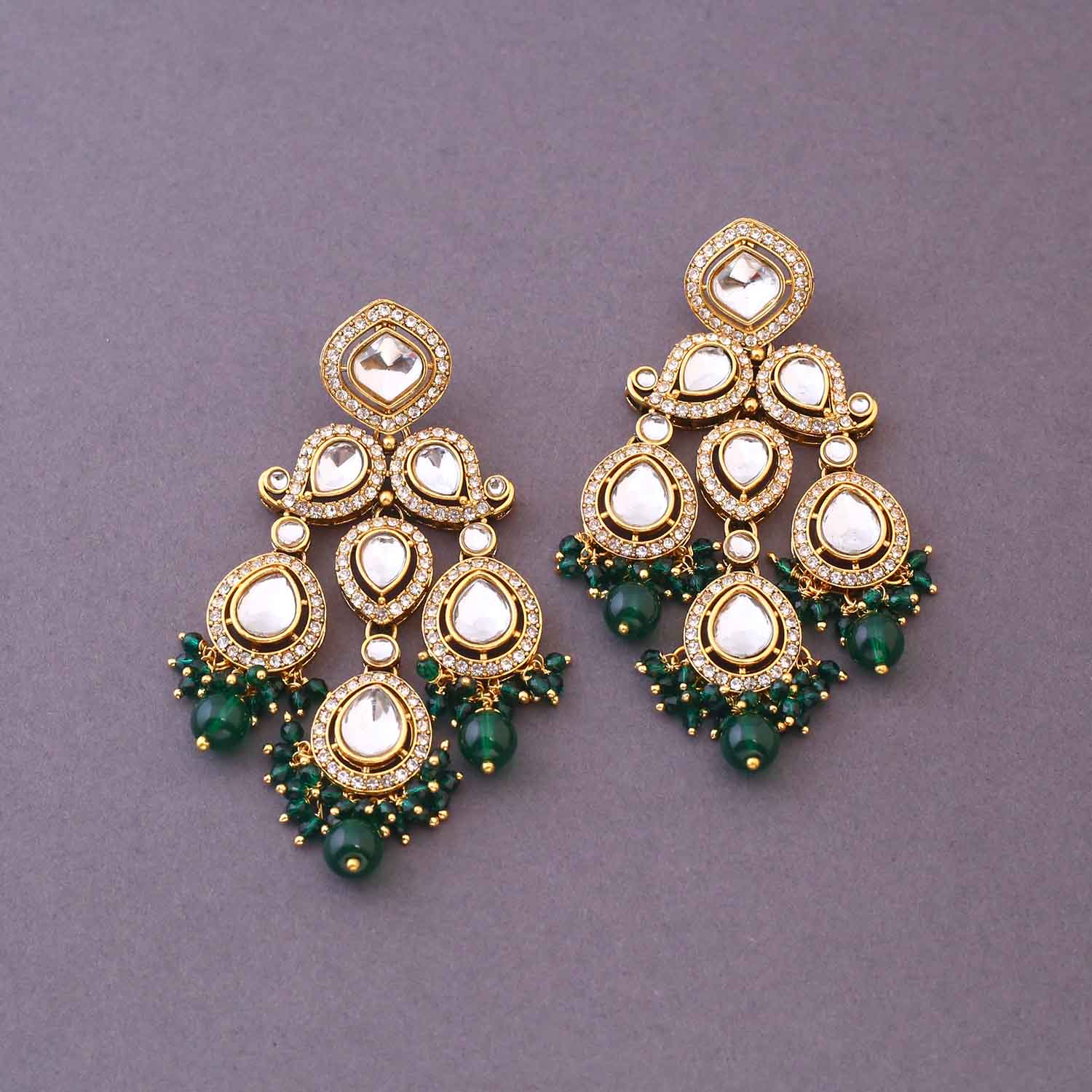 Emerald SamarthI Bridal Jewellery Set - Image 6