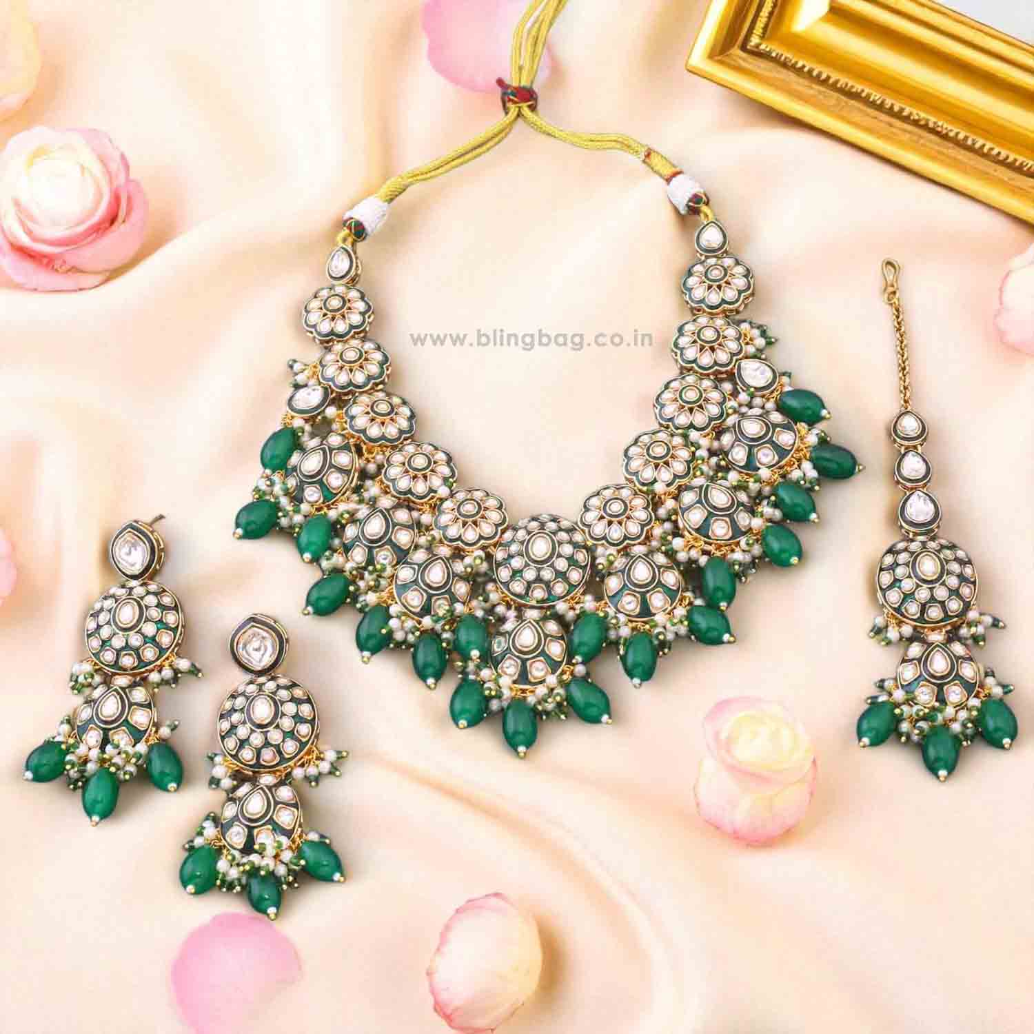Emerald Samridhi Kundan Jewellery Set - Image 2