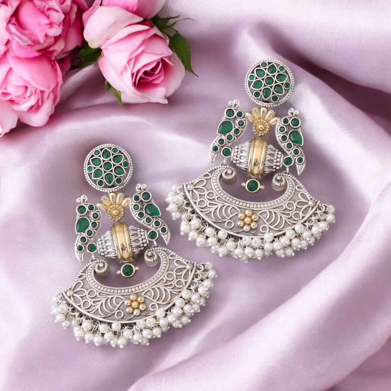 Emerald Sarasti Oxidised Chandbalis