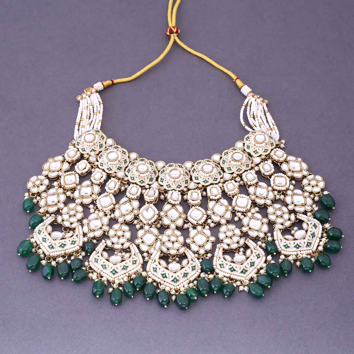 Emerald Sarthi Bridal Jewellery Set - Image 3