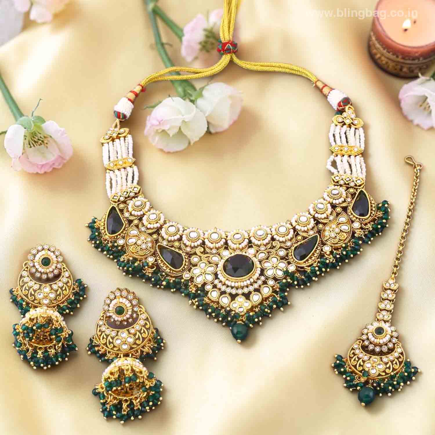Emerald Selvi Kundan Jewellery Set - Image 2