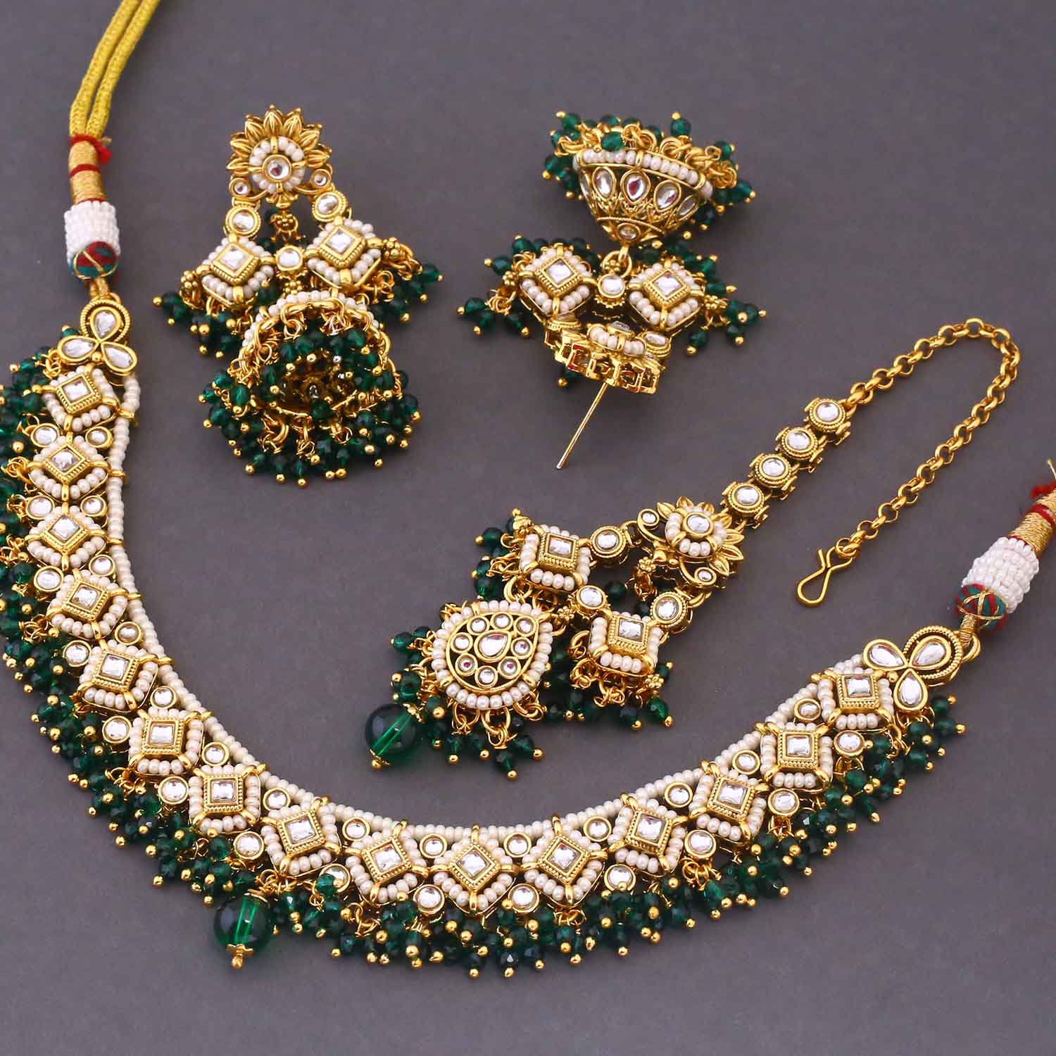 Emerald Simran Kundan Jewellery Set - Image 5