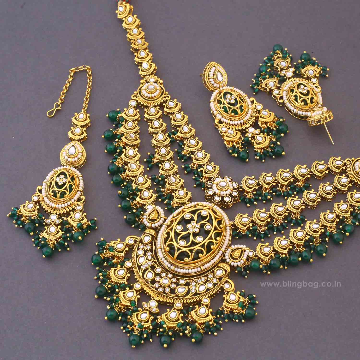 Emerald Sujata Kundan Jewellery Set - Image 5