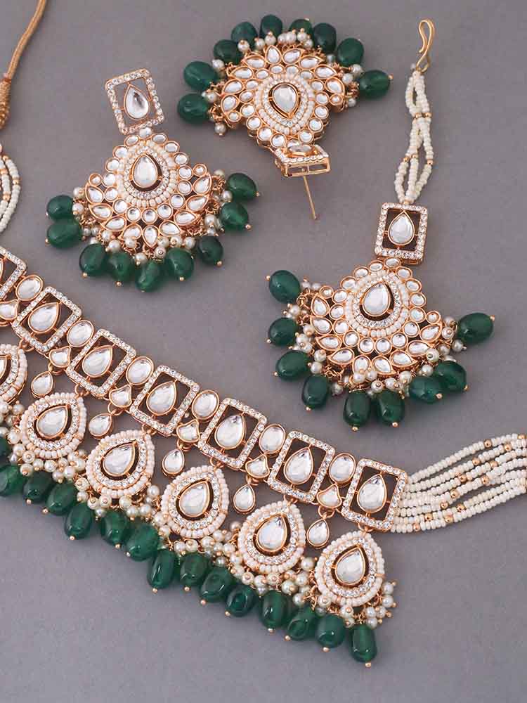 Emerald Taani Jewellery Set - Image 5