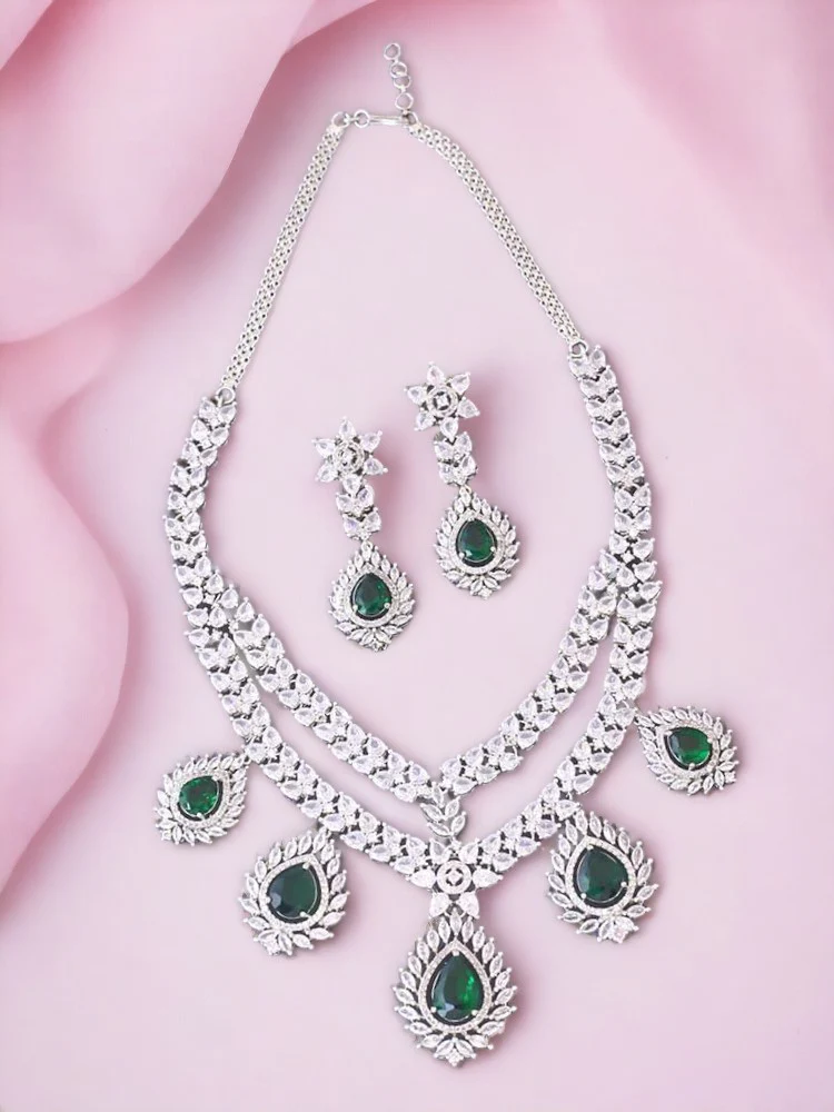 Emerald Taylor Zirconia Jewellery Set - Image 2