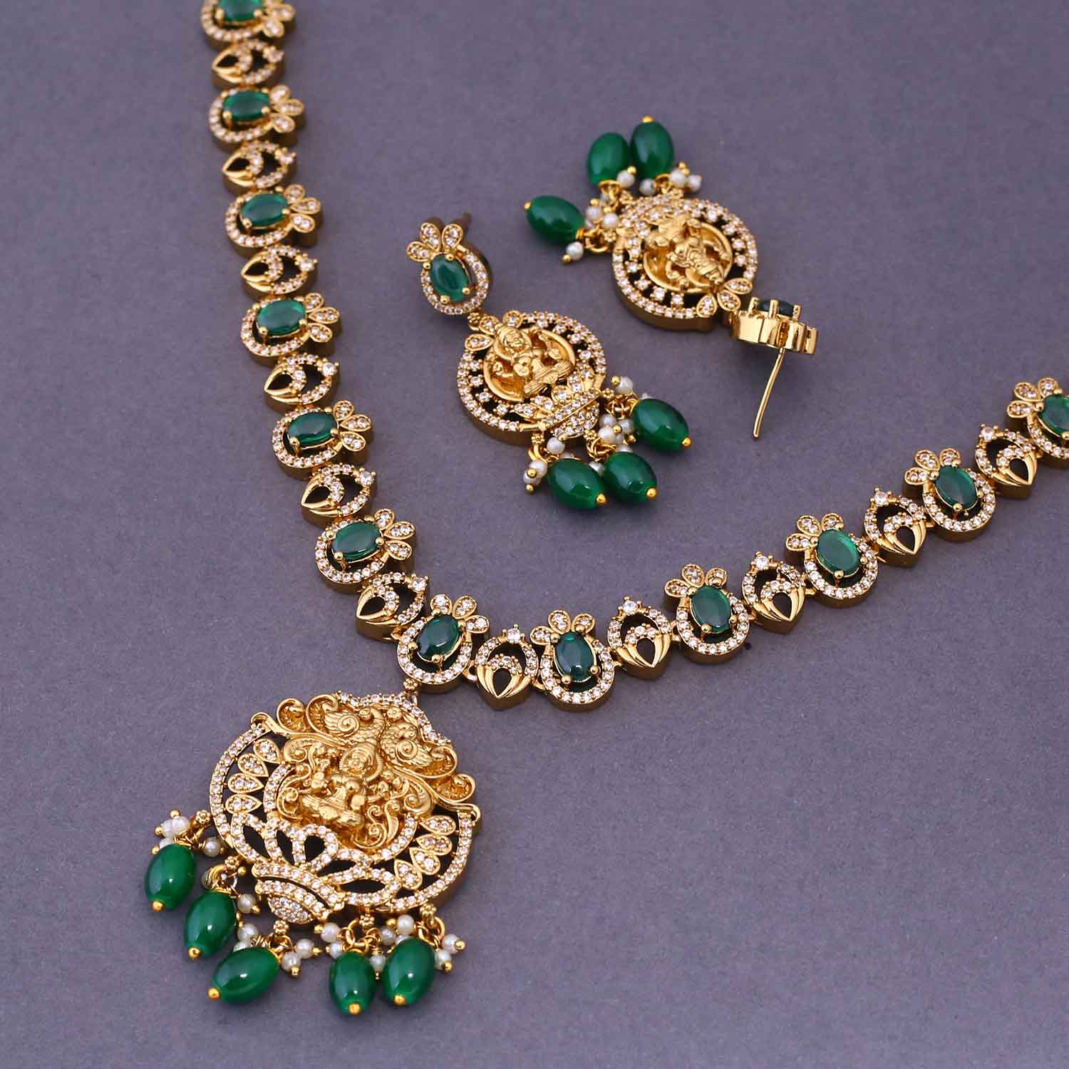 Emerald Trimurti Temple Jewellery Set- New Arrival - Image 4