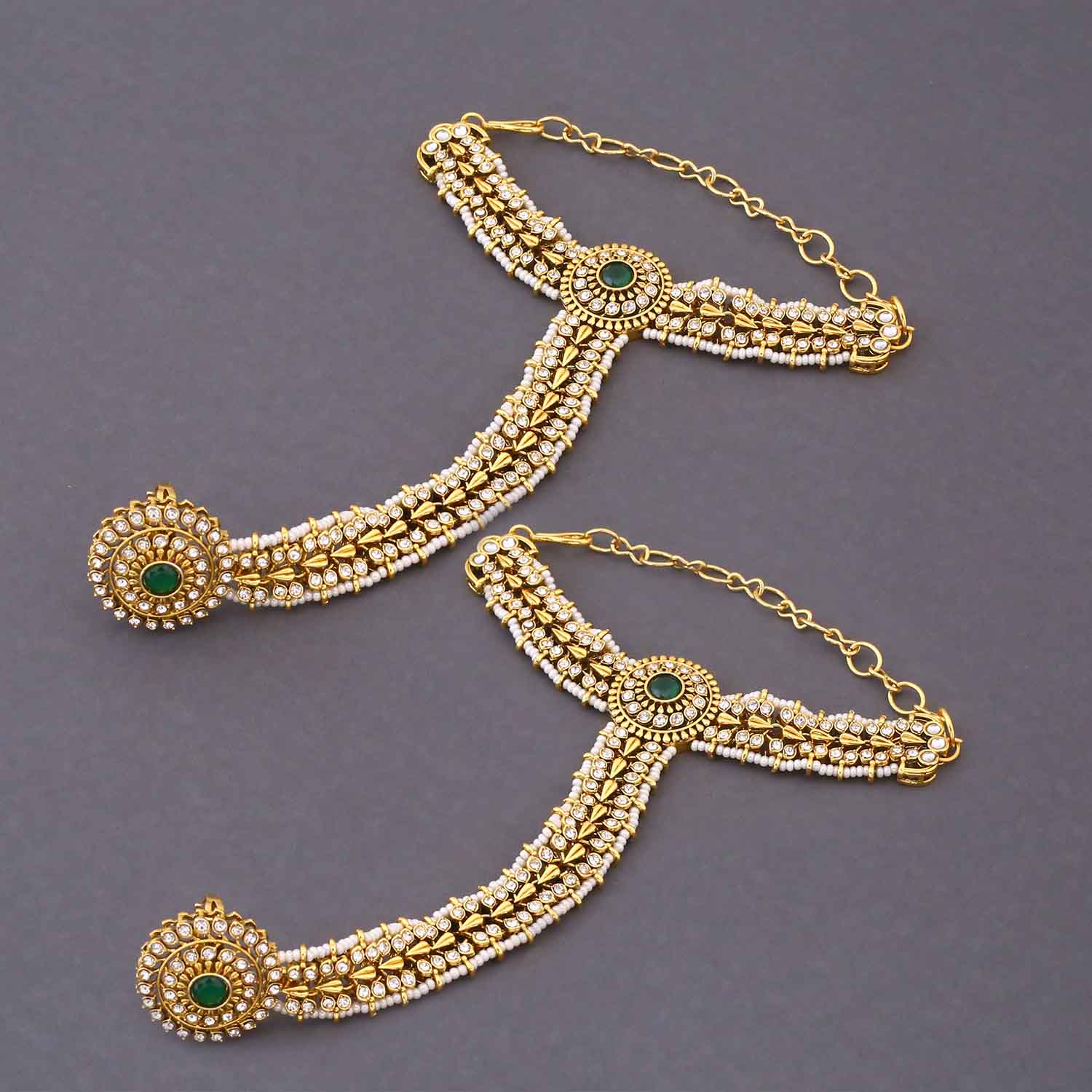 Emerald Varnika Kundan Bridal Jewellery Set - Image 9