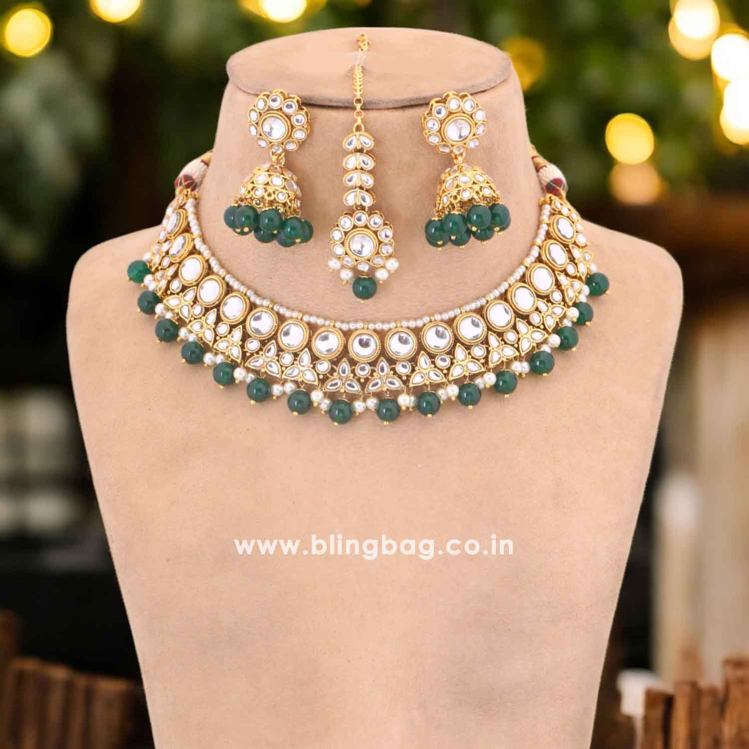 Emerald Varshi Kundan Jewellery Set - Image 2
