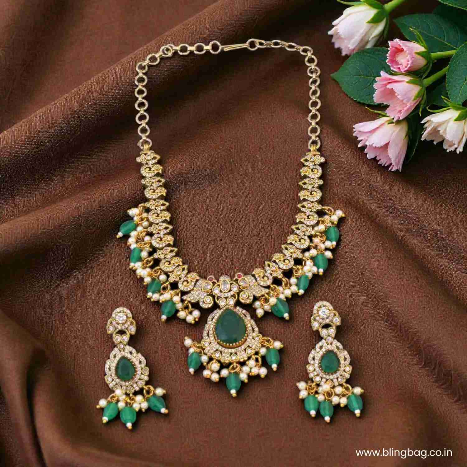 Emerald Wesira Victorian Jewellery Set - New Arrival - Image 2