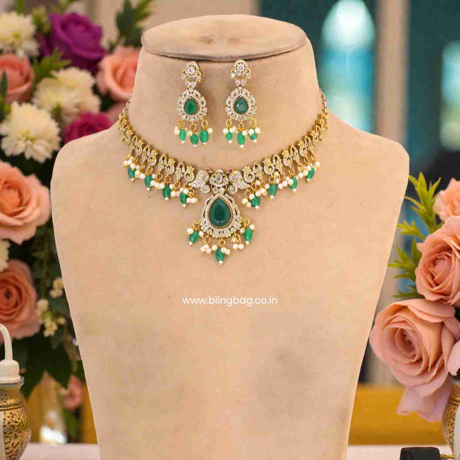 Emerald Wesira Victorian Jewellery Set - New Arrival - Image 3