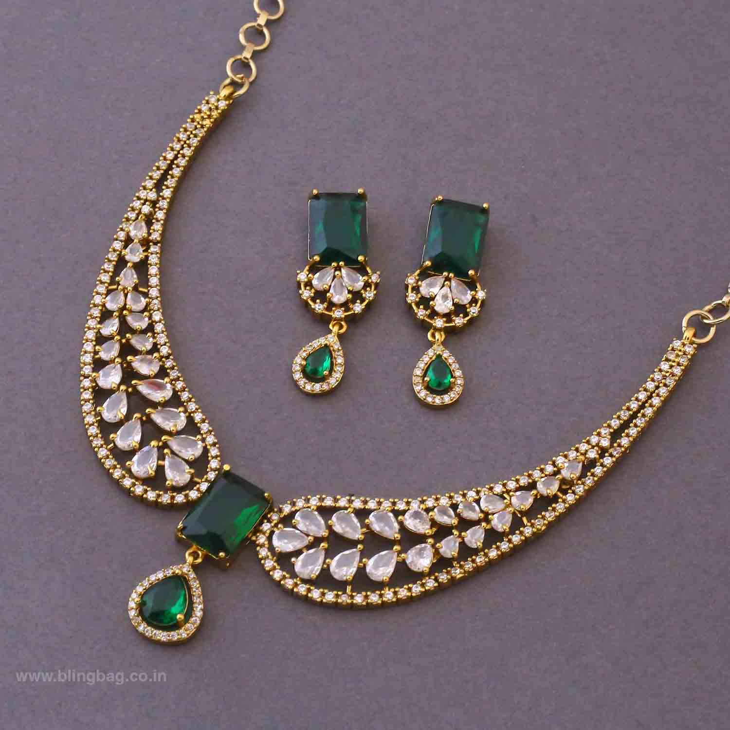 Emerald Winifred Victorian Jewellery Set - New Arrival - Image 5