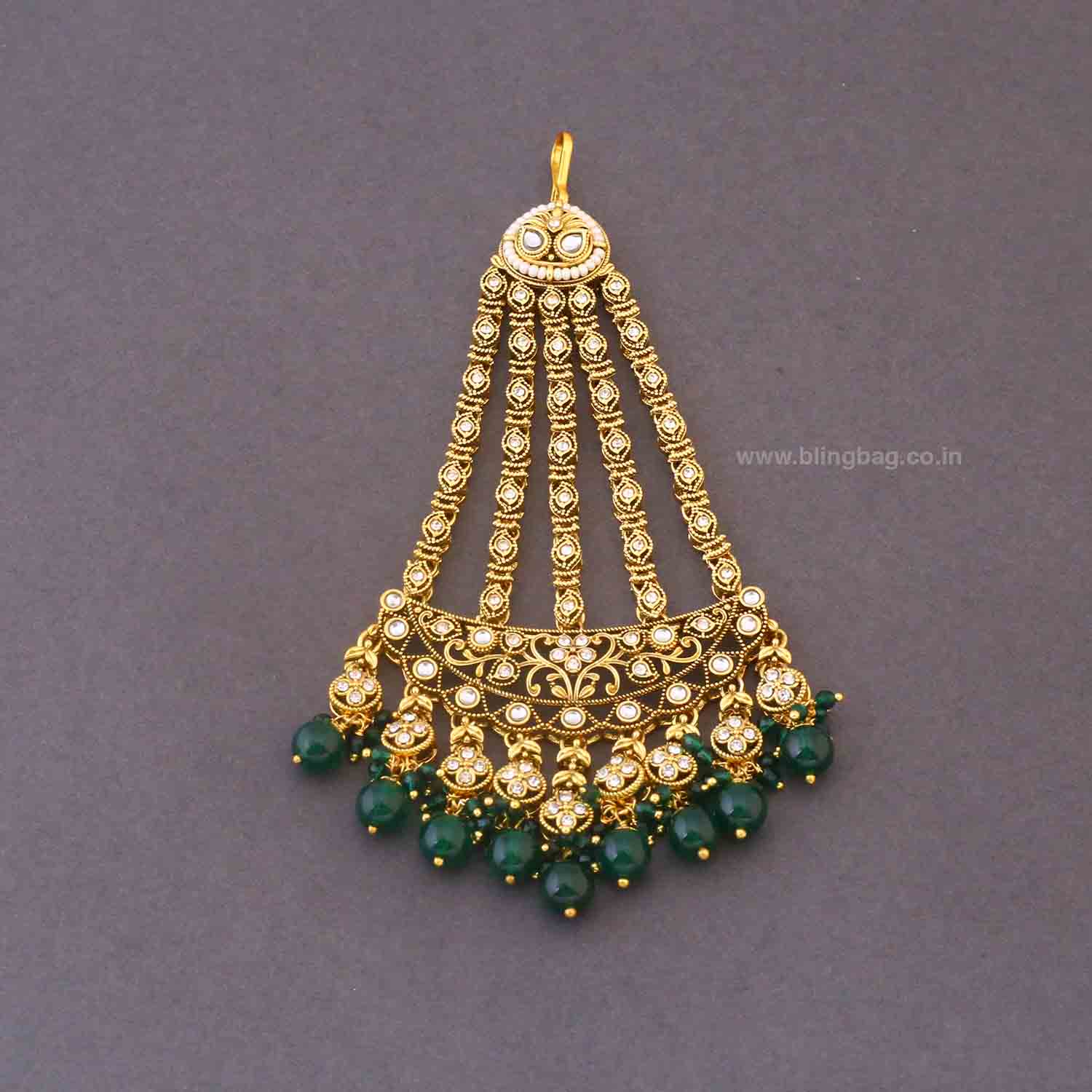 Emerald Yagna Kundan Bridal Jewellery Set - Image 9