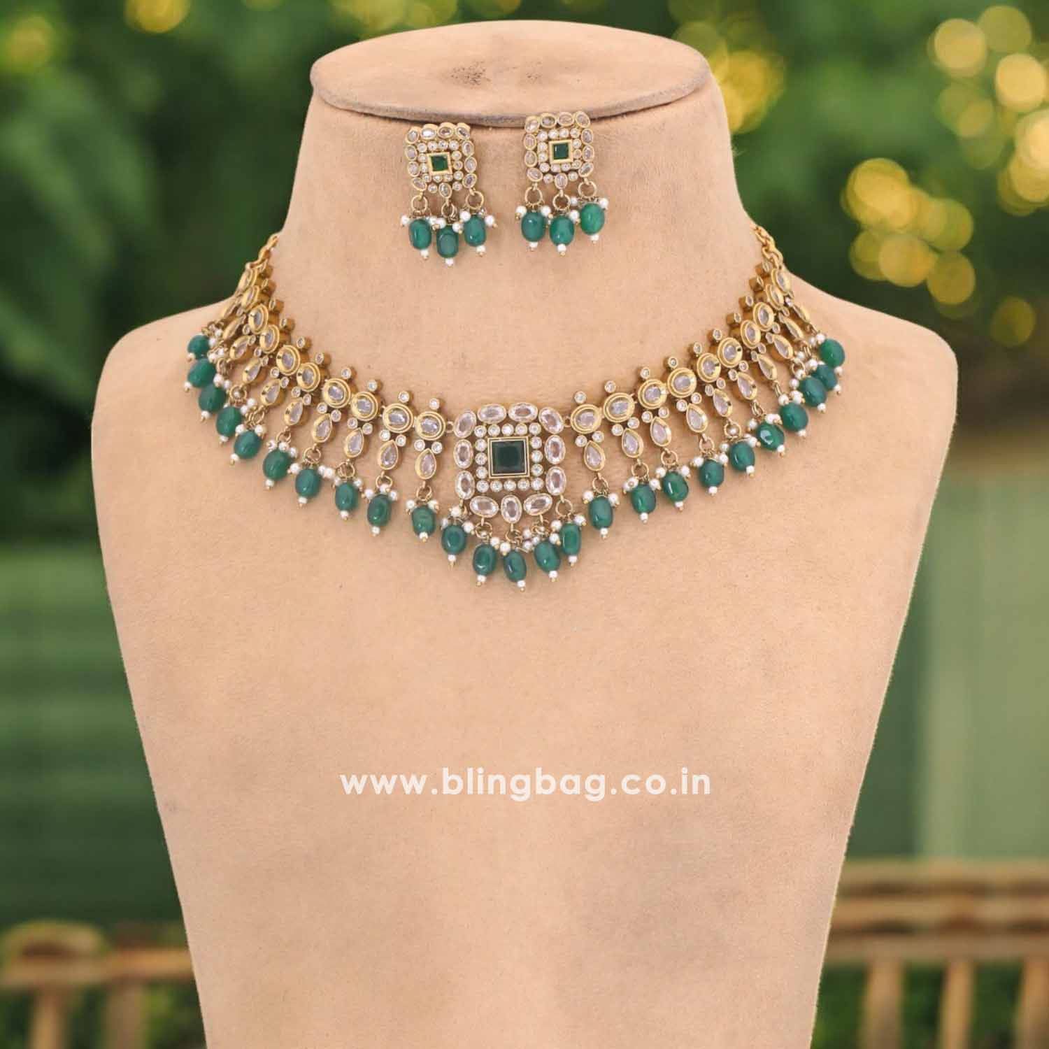 Emerald Yuska Victorian Jewellery Set - New Arrival - Image 2