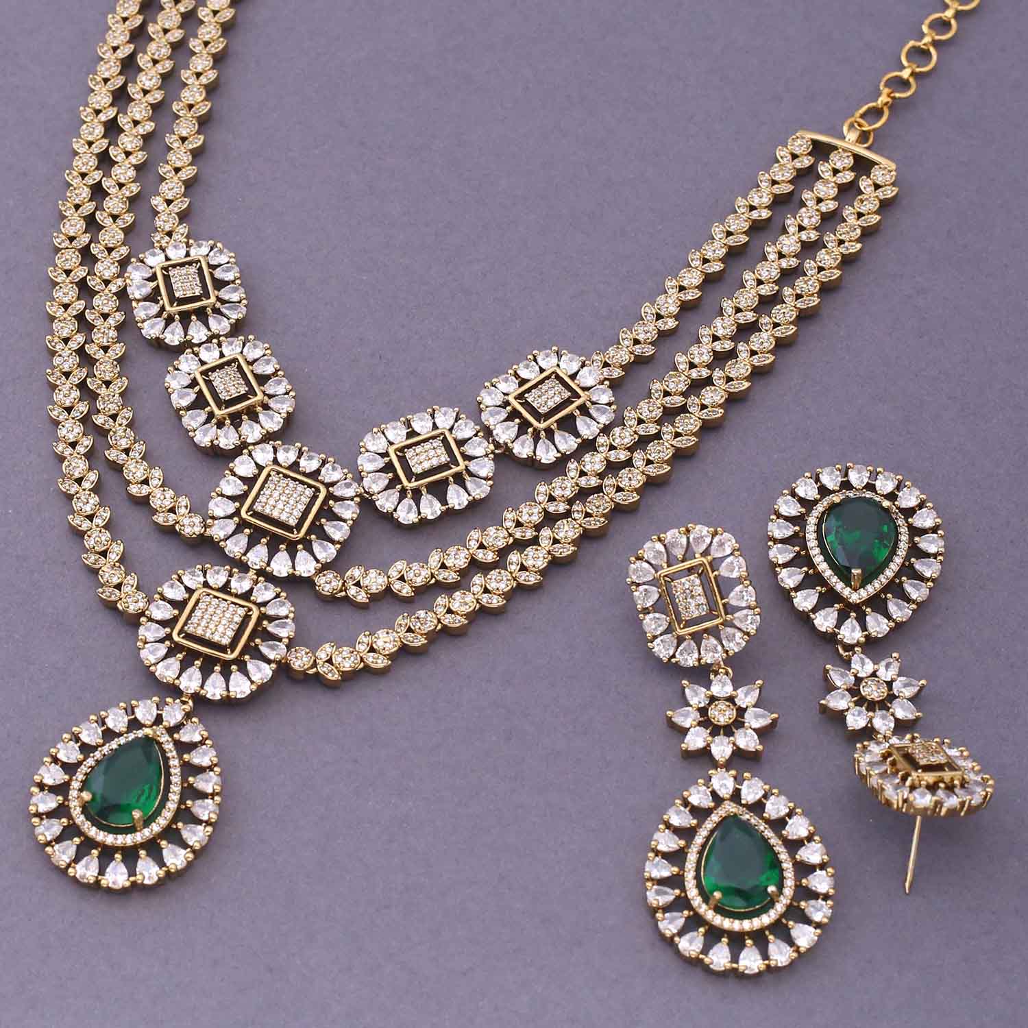 Emerald Zonny Victorian Jewellery Set - New Arrival - Image 4