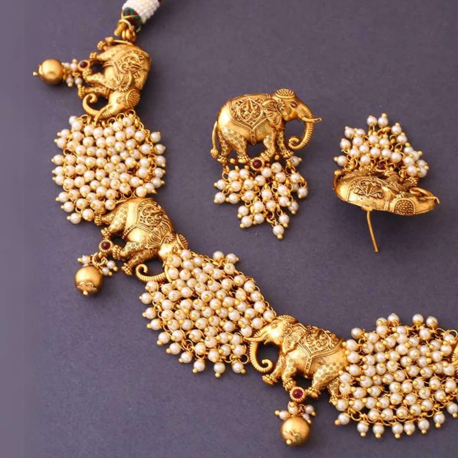 Golden Hathi Temple Jewellery Set - Image 4