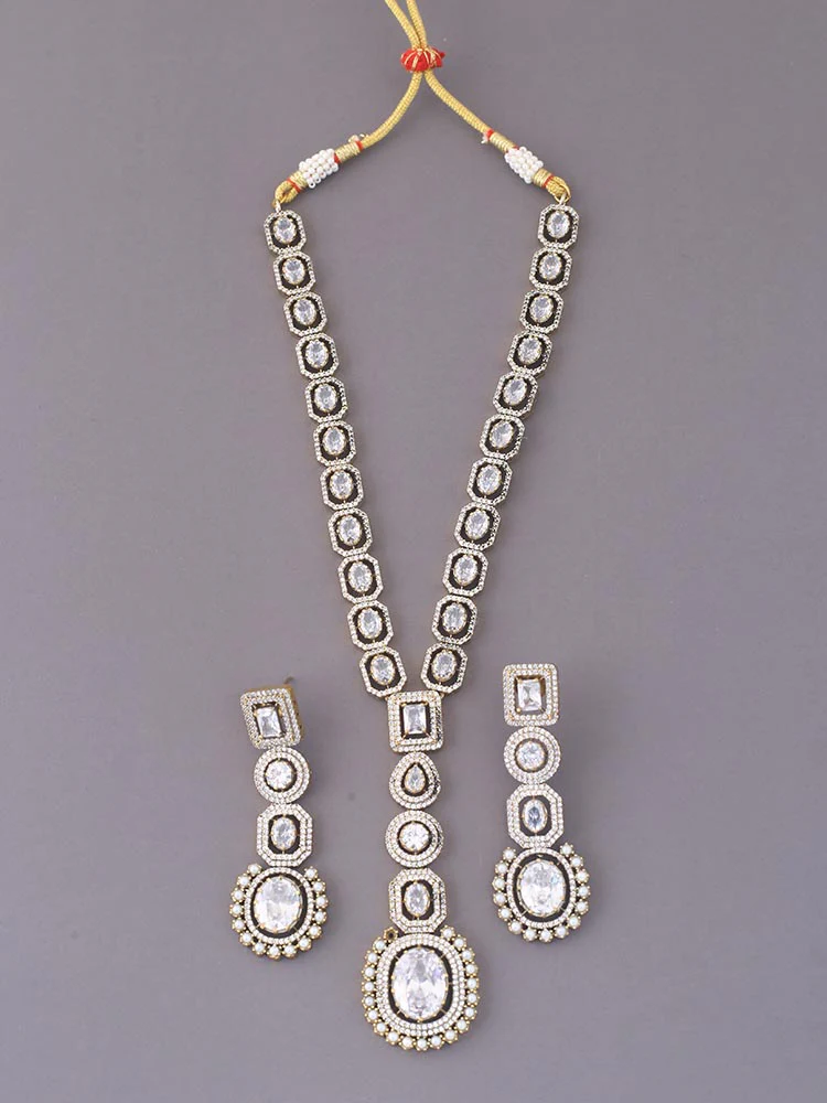 Golden Alice Zirconia Jewellery Set - Image 3