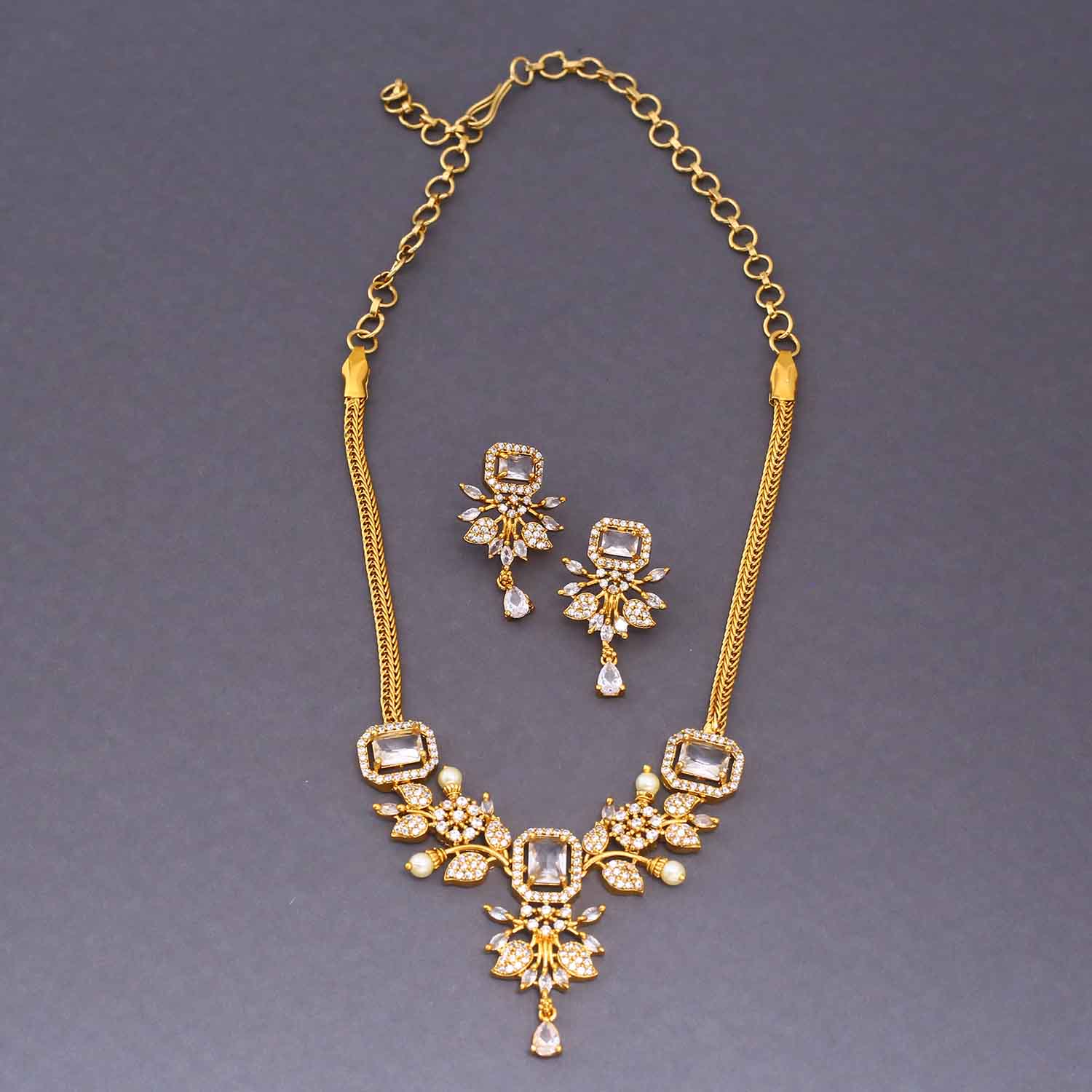 Golden Ayana Victorian Jewellery Set - New Arrival - Image 3
