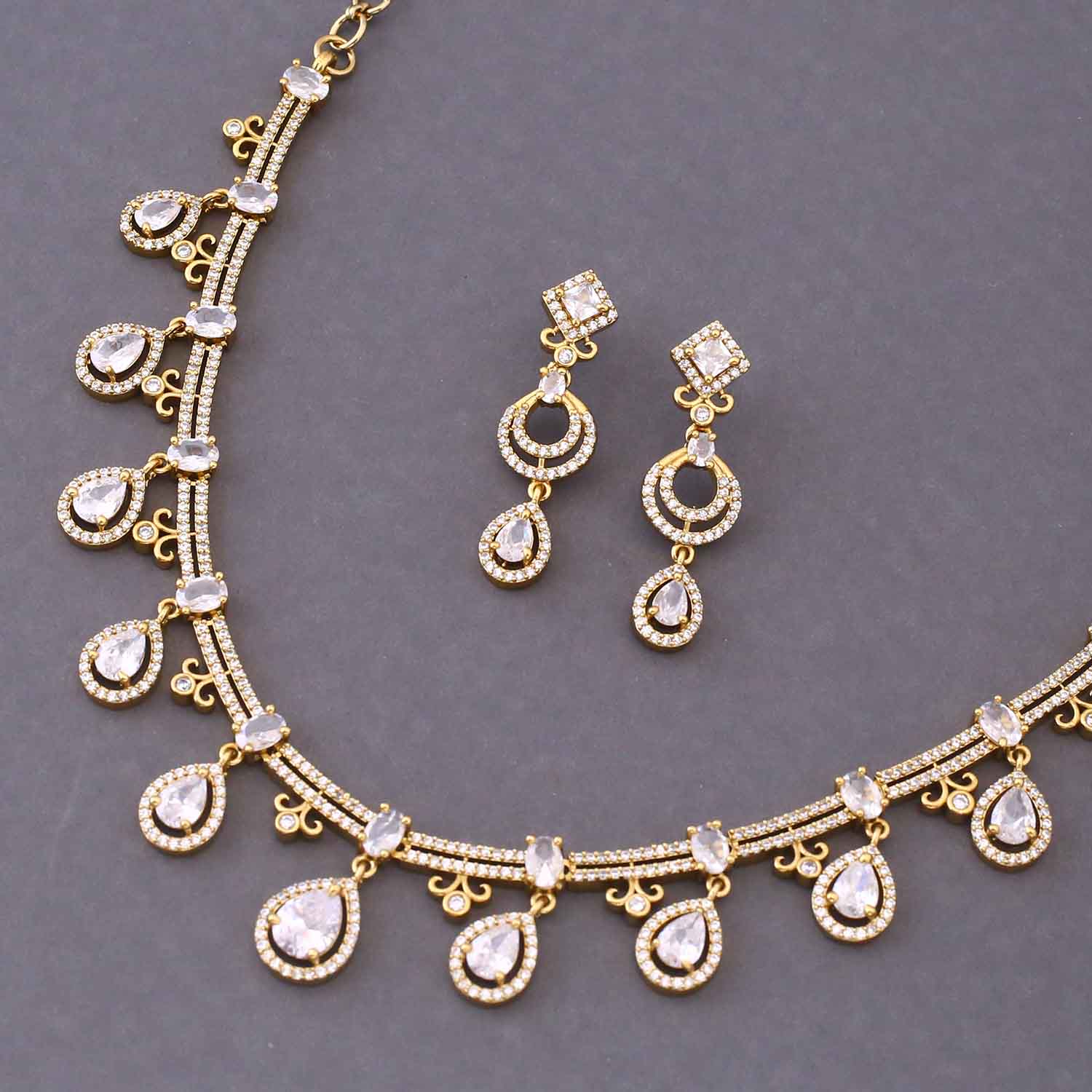 Golden Blessi Victorian Jewellery Set - New Arrival - Image 5