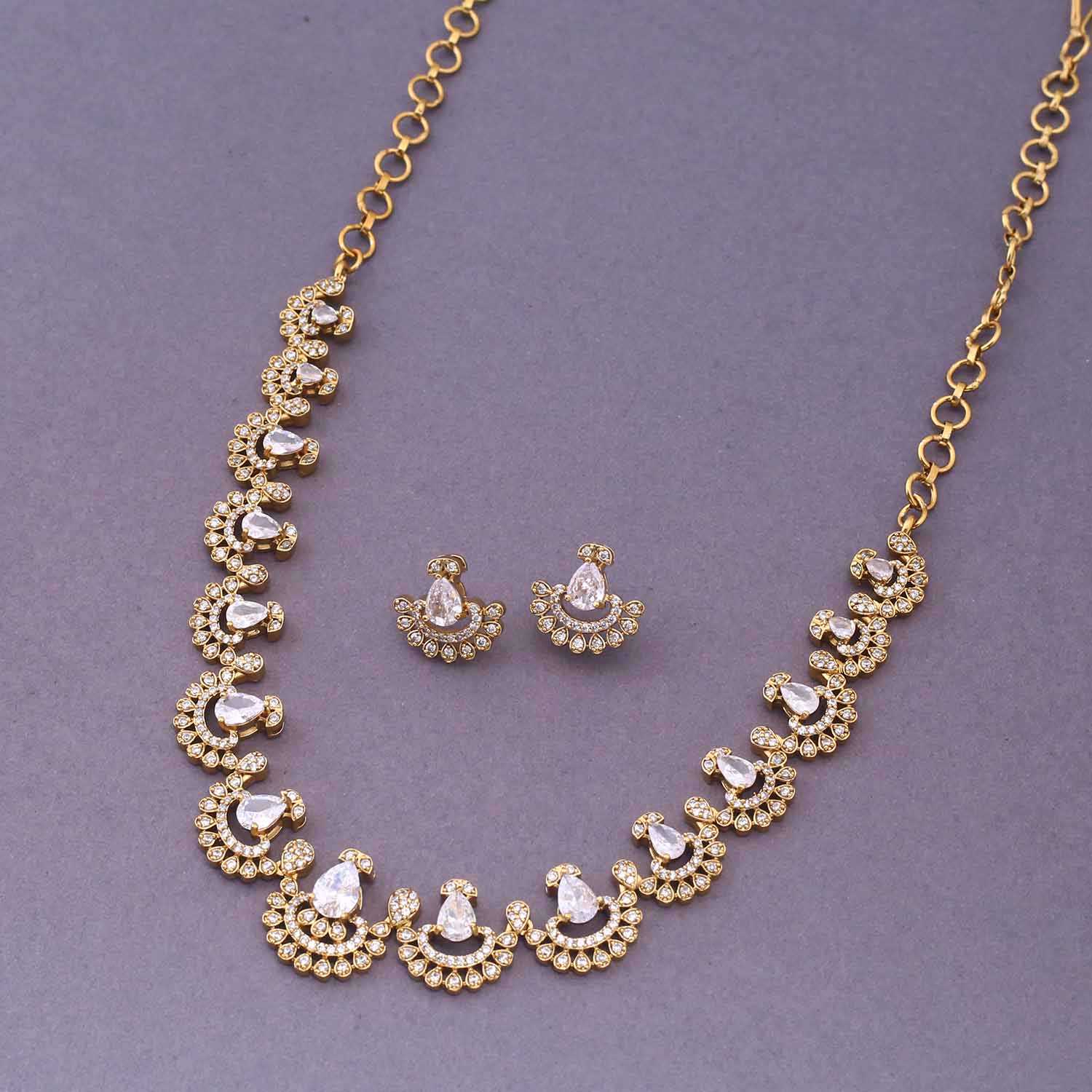 Golden Brissa Victorian Jewellery Set - New Arrival - Image 4