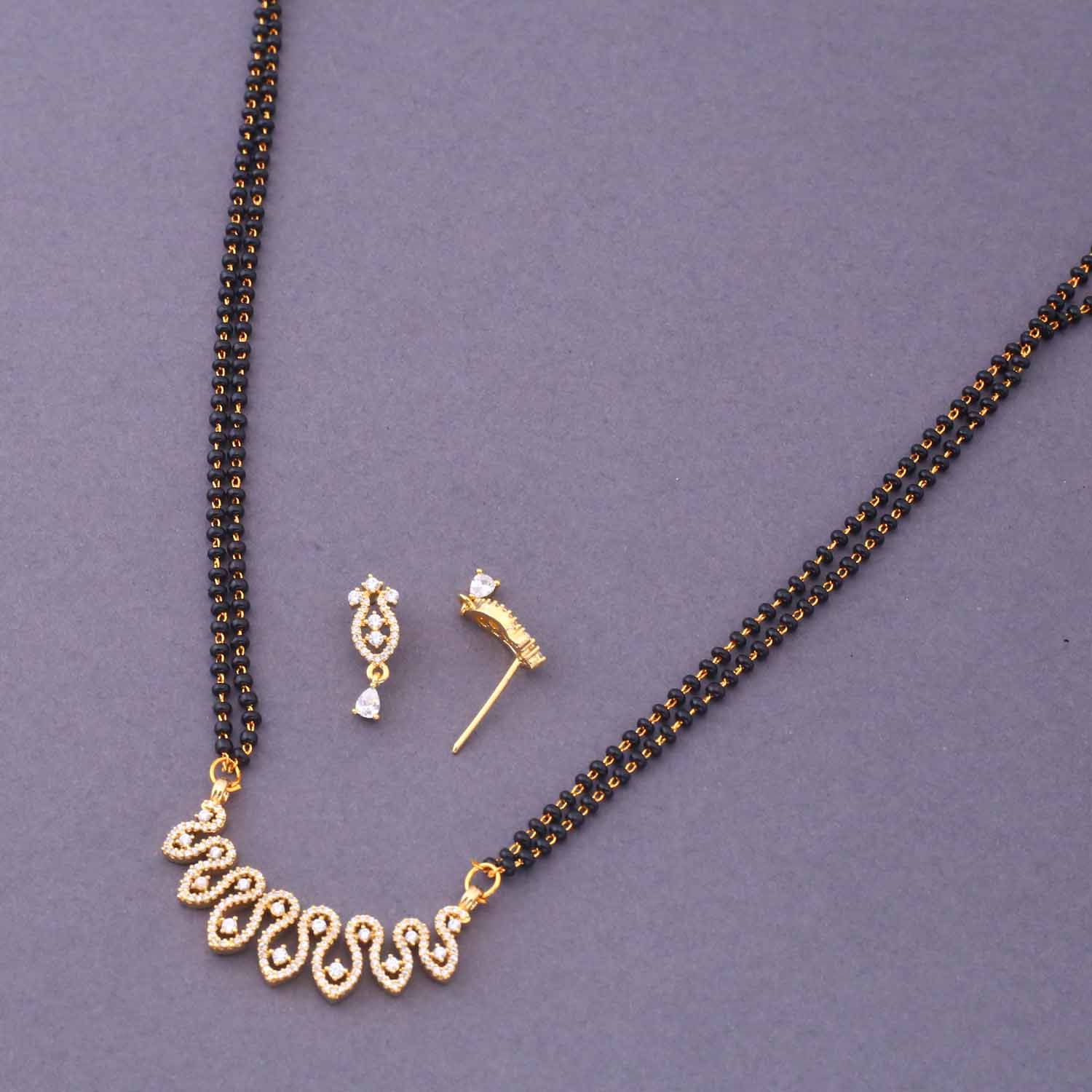 Golden Britet Mangalsutra Set - Image 4