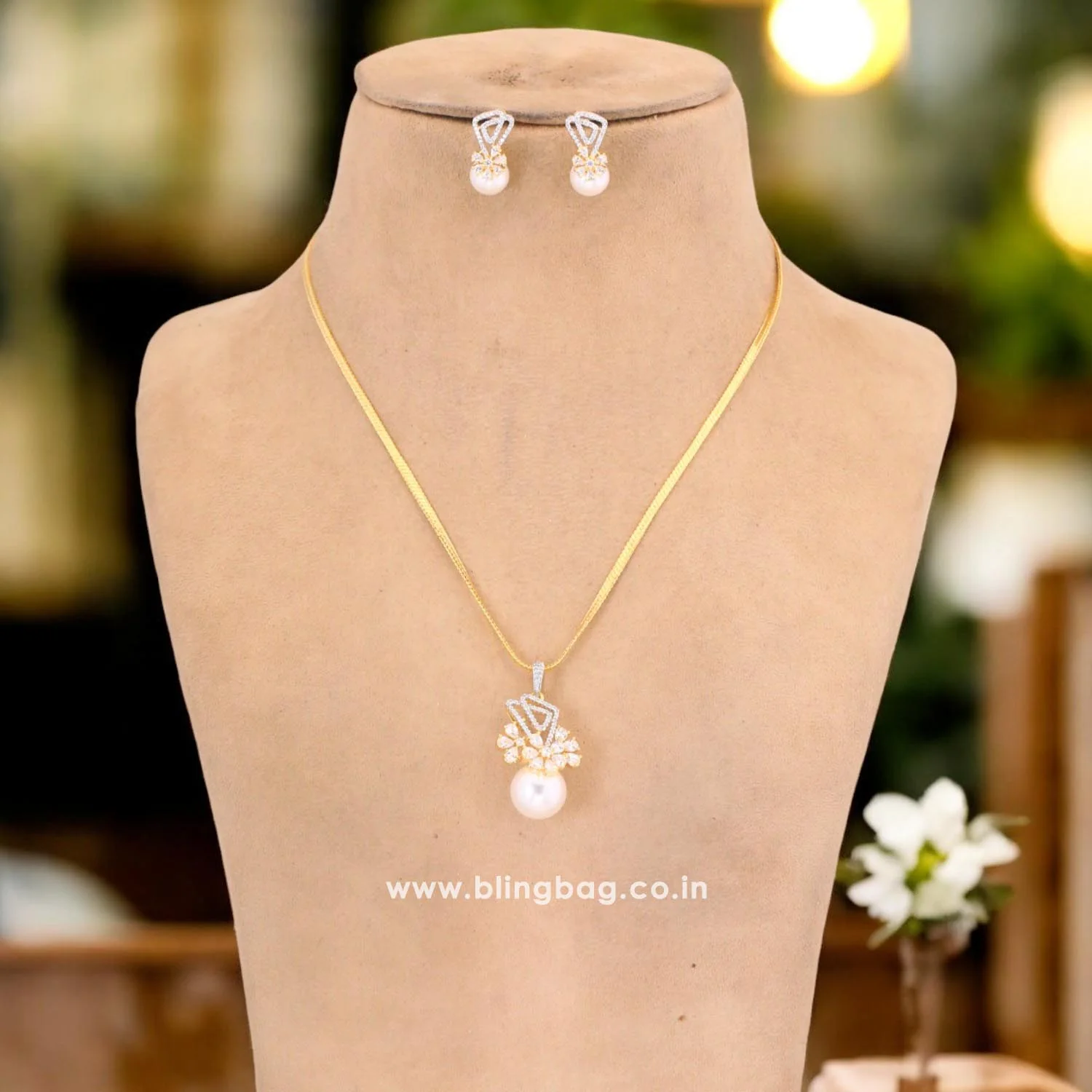 Golden Cassie Zirconia Pendant Set - Image 2