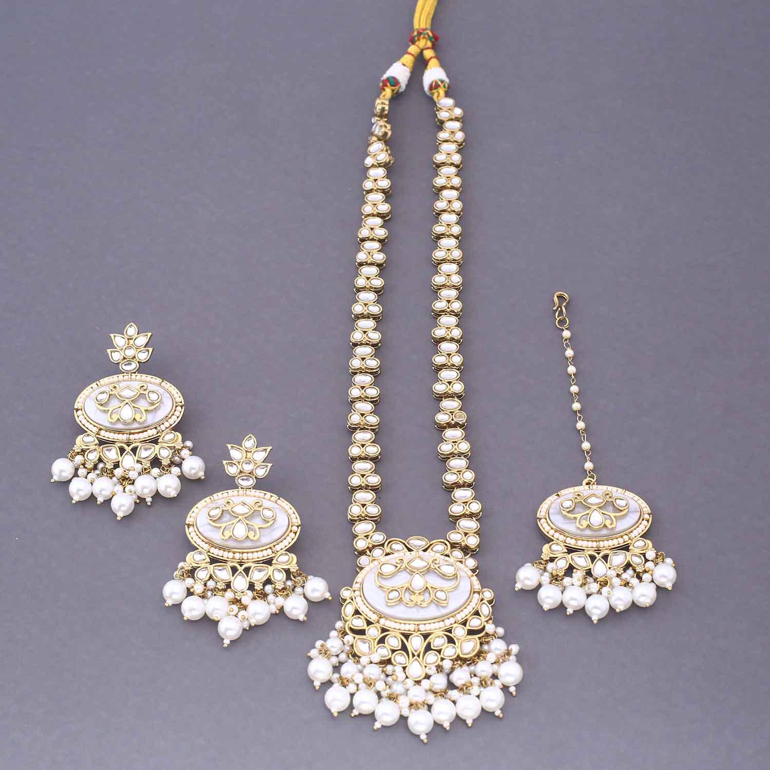Golden Charvya Kundan Jewellery Set - Image 3