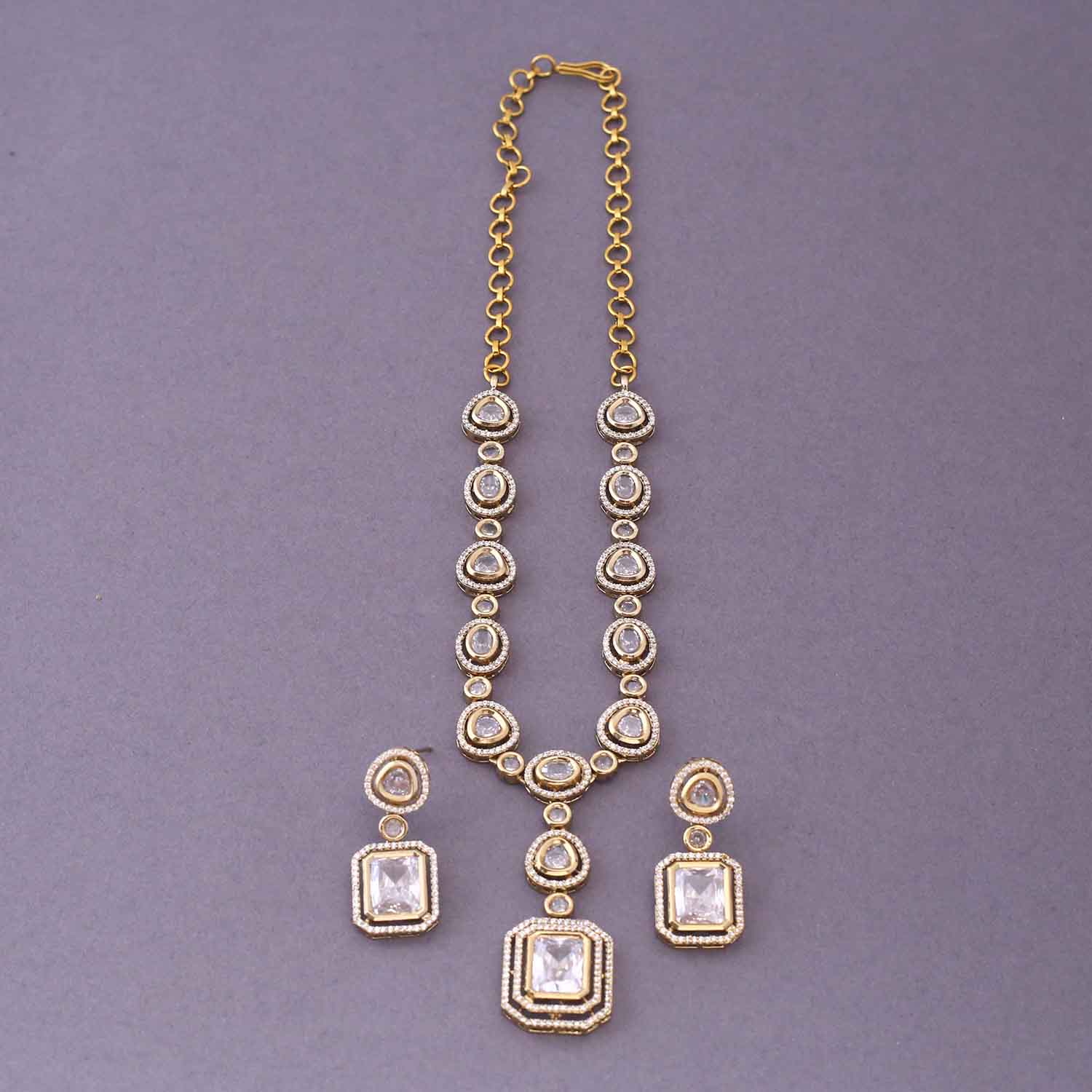 Golden Chloe Victorian Jewellery Set-New Arrival - Image 3