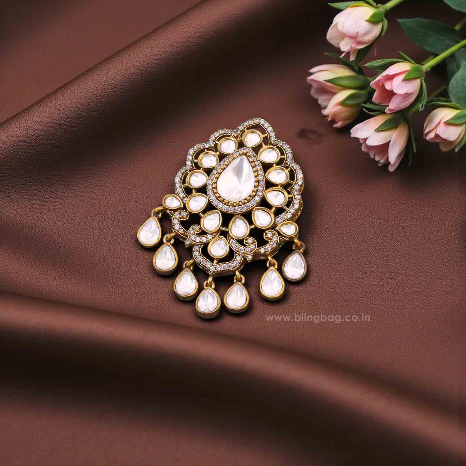 Golden Crystal Crest Brooch - Image 2