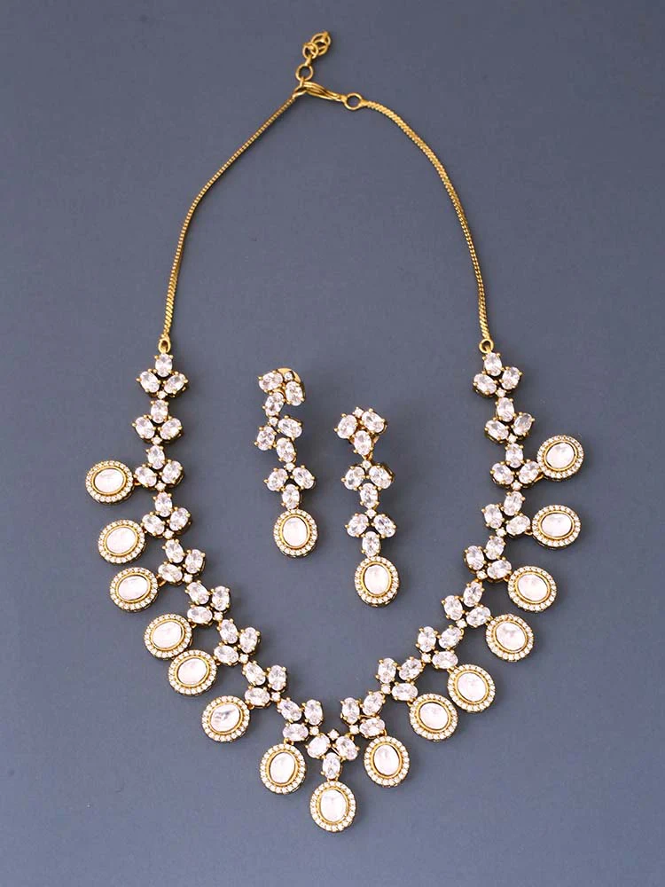 Golden Daivey Zirconia Jewellery Set - Image 3