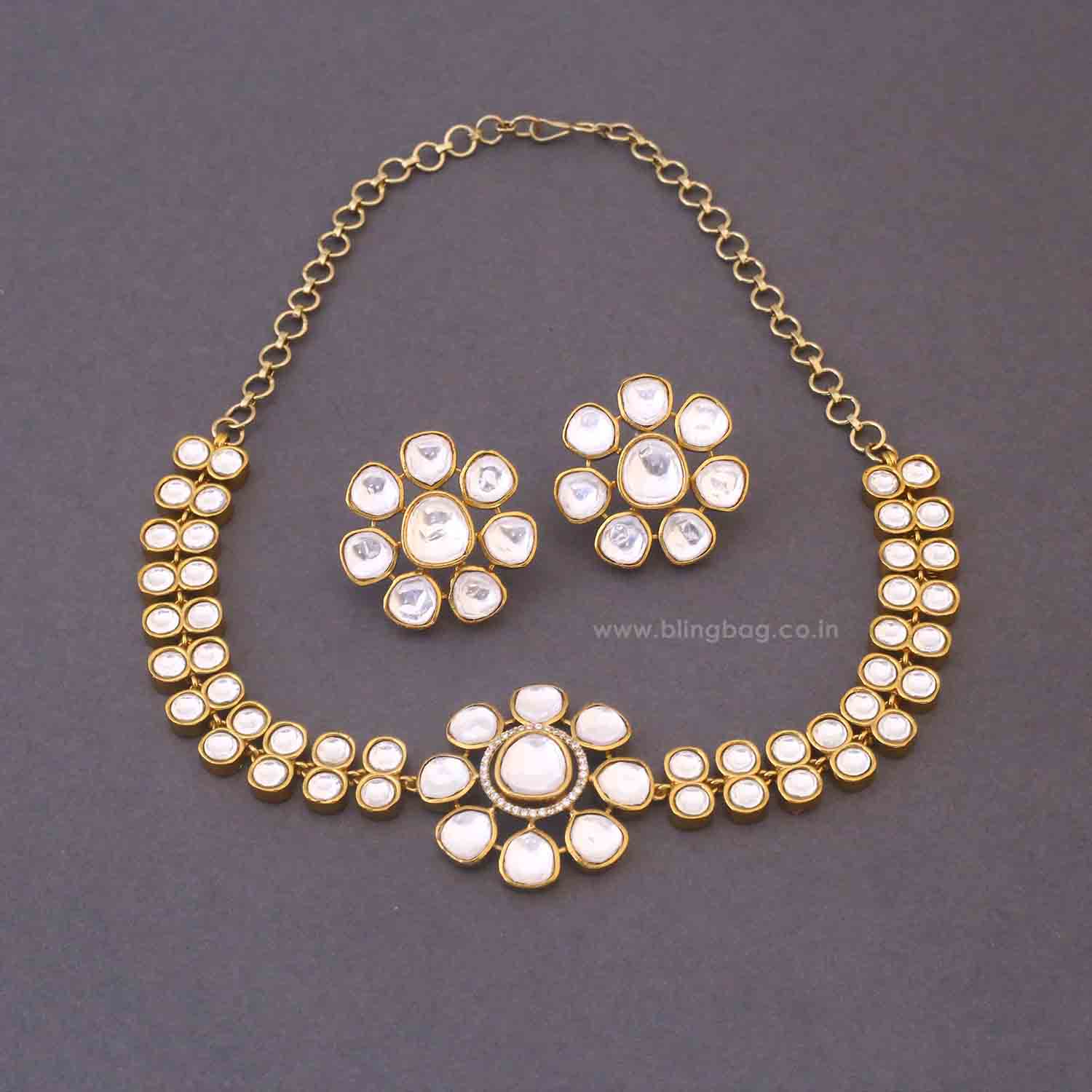 Golden Dylan Antique Jewellery Set - New Arrival - Image 4