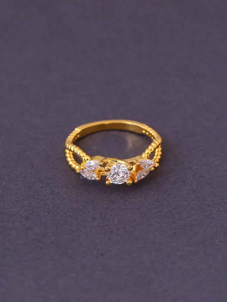 Golden Entis Zirconia Ring - Image 2