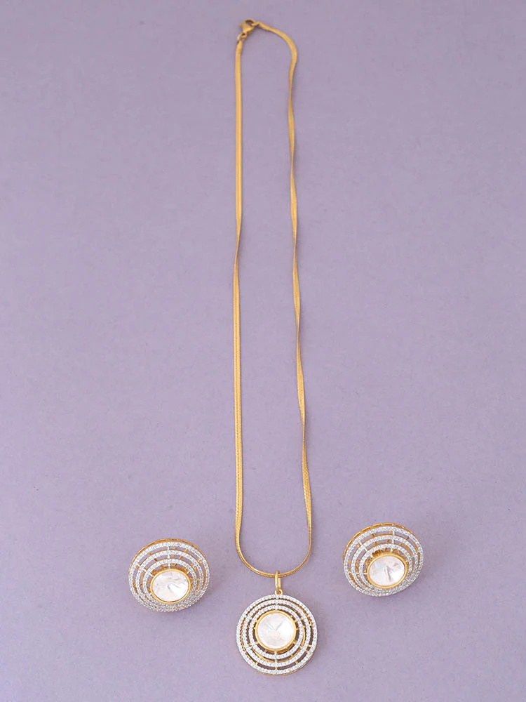 Golden Gabrielle Pendant Set - Image 3