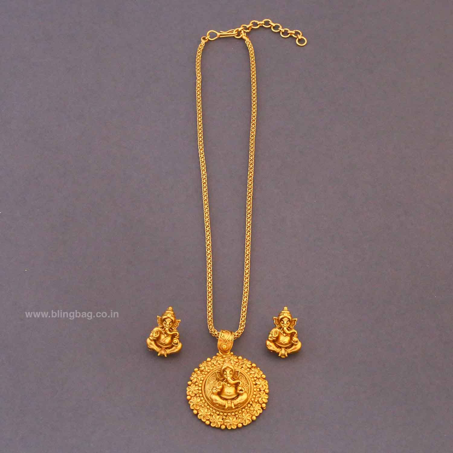 Golden Gajanandi Temple Pendant Set - Image 3