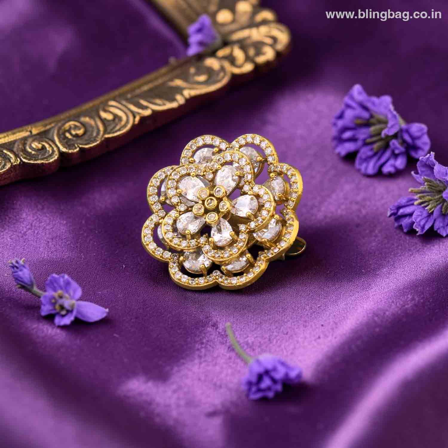 Golden Gerbera Daisy Brooch - Image 2
