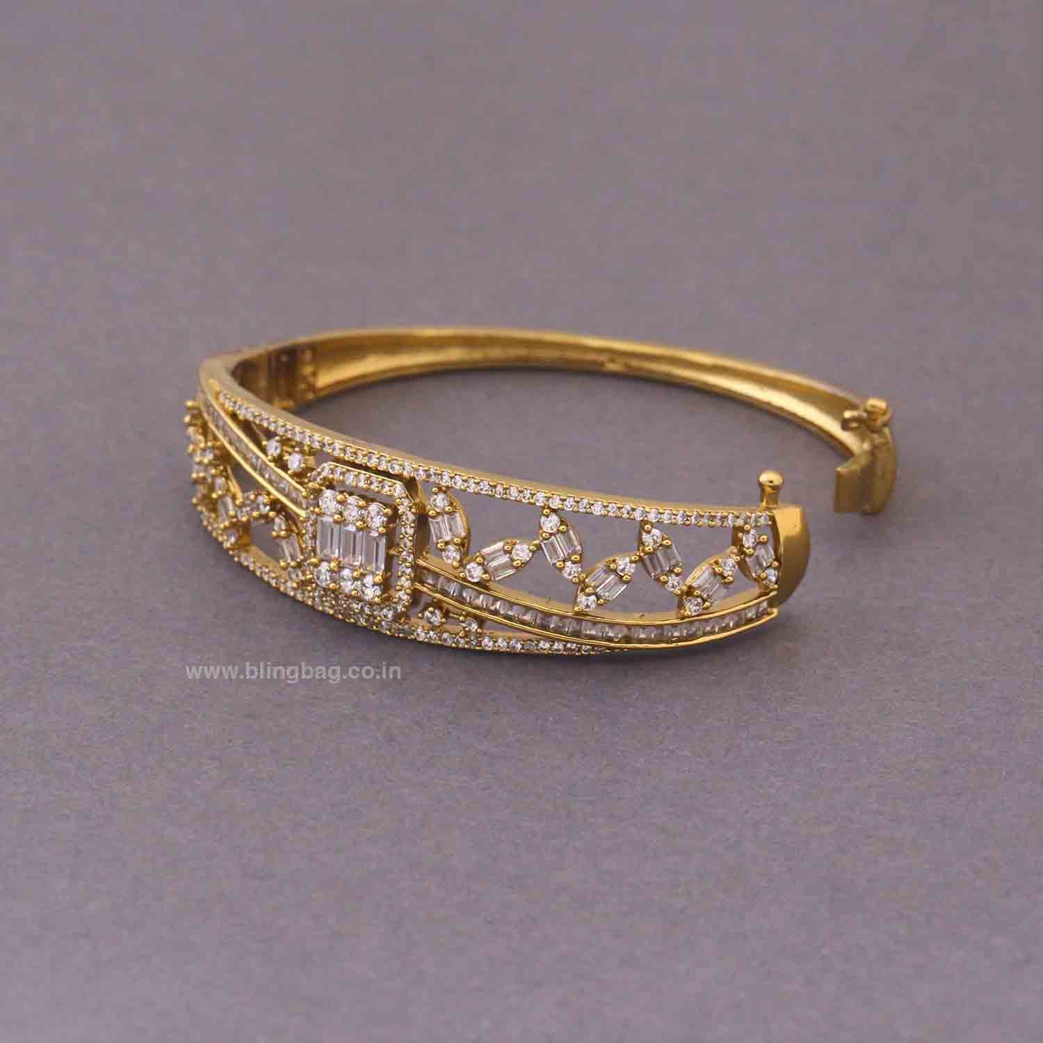 Golden Gracea Victorian Bracelet - Image 4