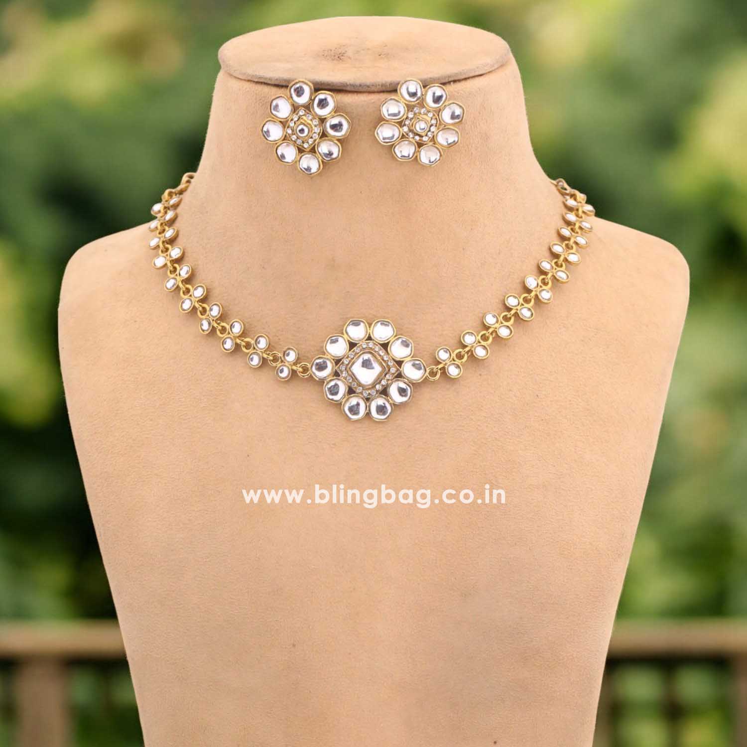 Golden Graffy Kundan Jewellery Set - Image 2