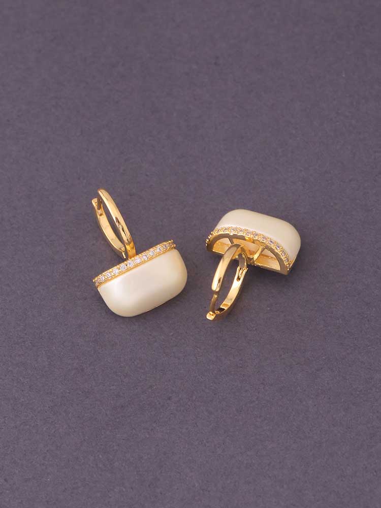 Golden Grethe Studs - Image 3