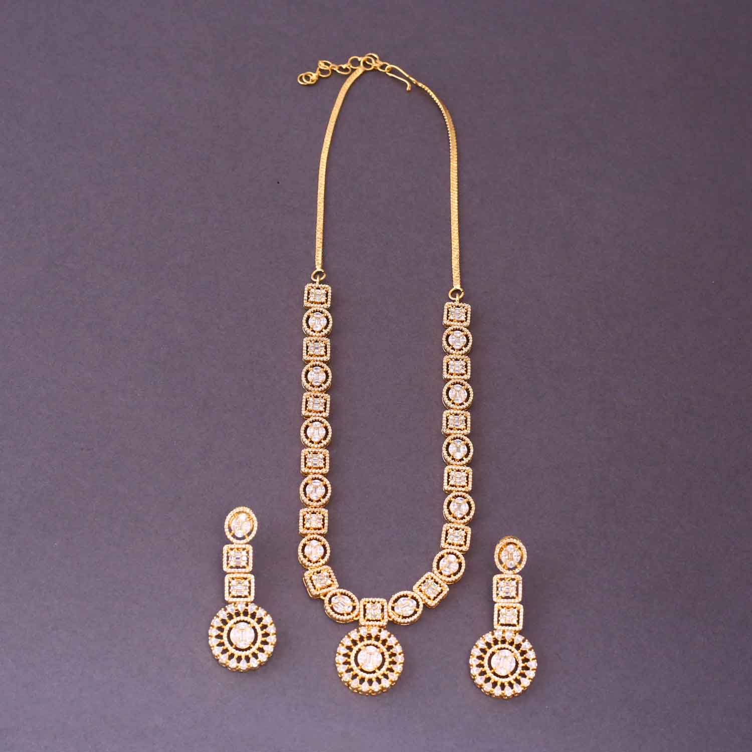 Golden Hanne Zirconia Jewellery Set - Image 3
